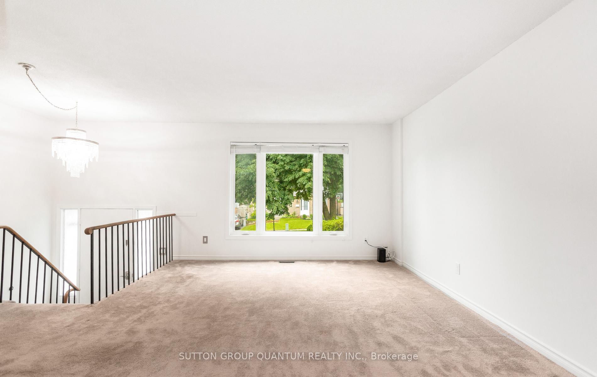 Photo 9 of 2363 Holyhead Drive, Burlington, Brant Hills — HOMEH