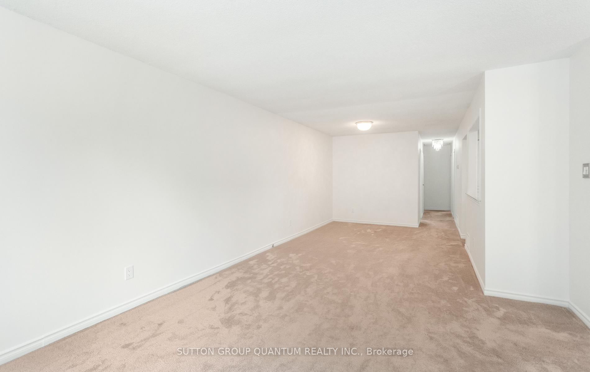 Photo 10 of 2363 Holyhead Drive, Burlington, Brant Hills — HOMEH