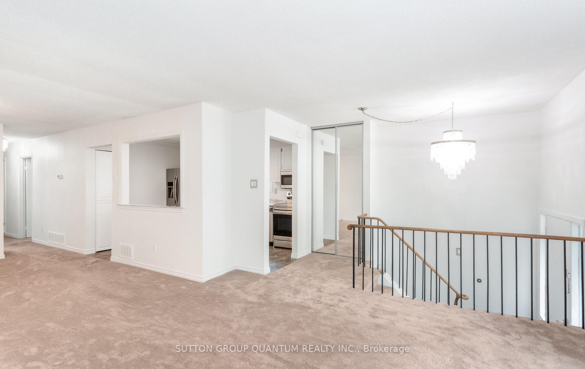Photo 12 of 2363 Holyhead Drive, Burlington, Brant Hills — HOMEH