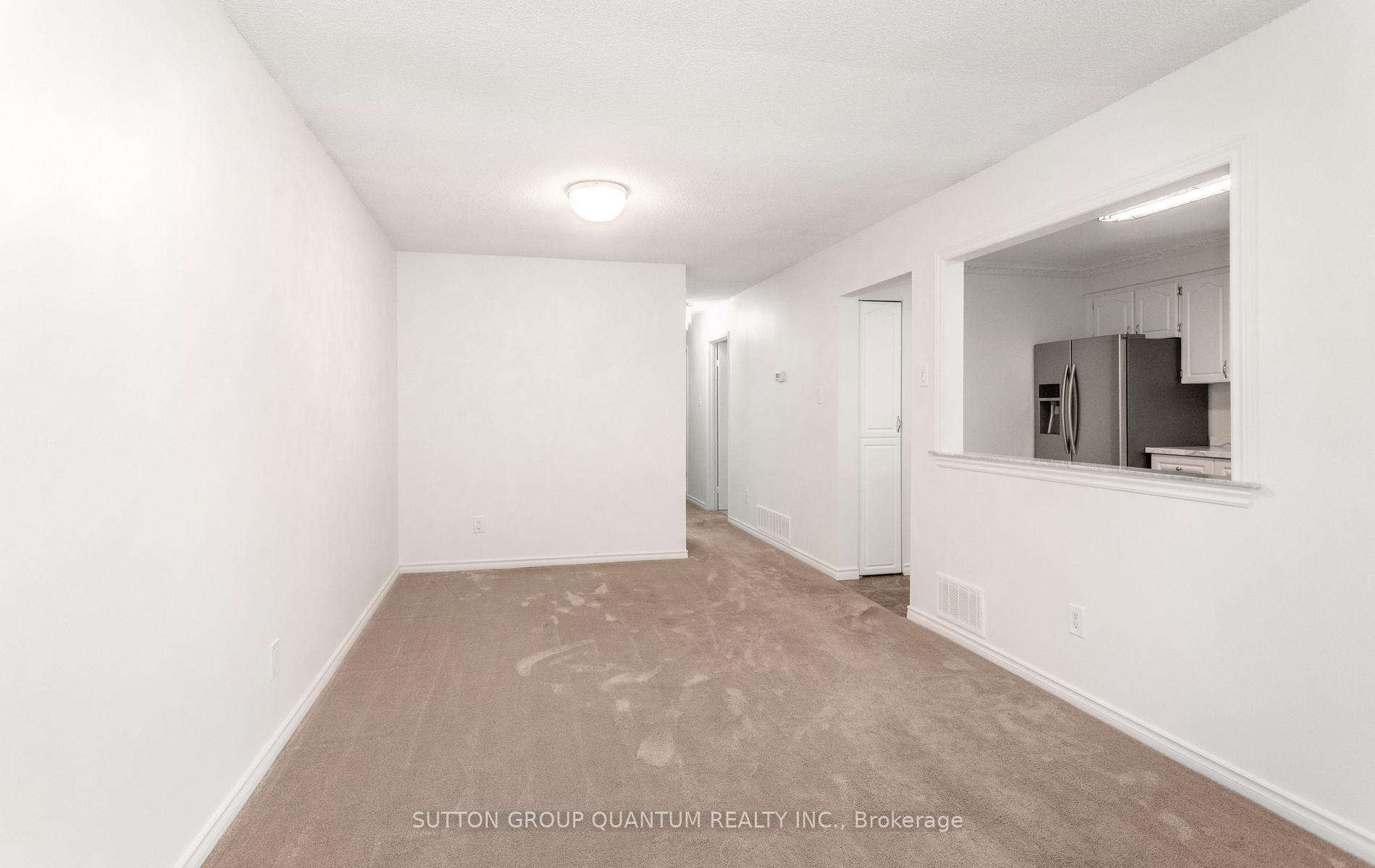 Photo 14 of 2363 Holyhead Drive, Burlington, Brant Hills — HOMEH