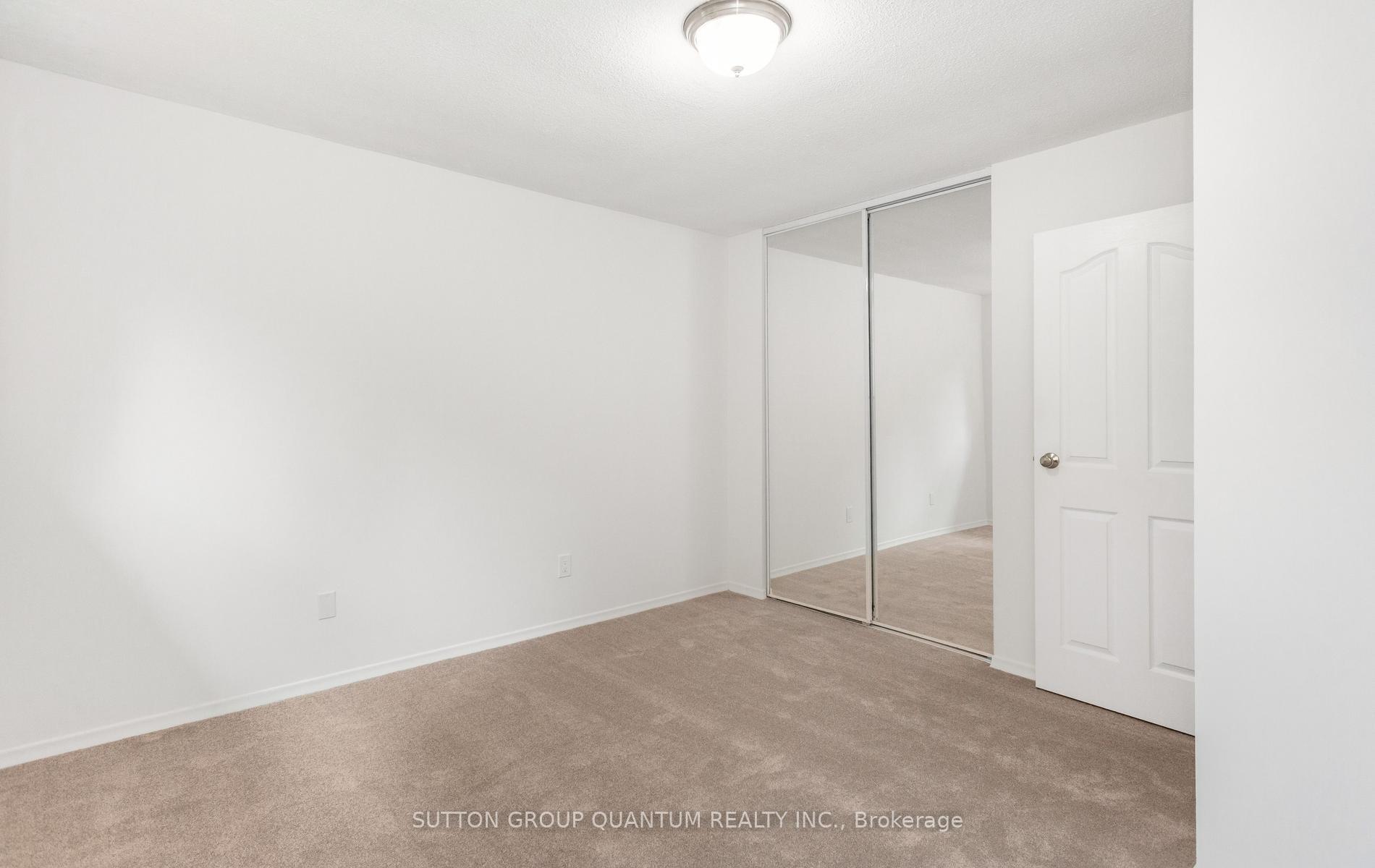 Photo 24 of 2363 Holyhead Drive, Burlington, Brant Hills — HOMEH