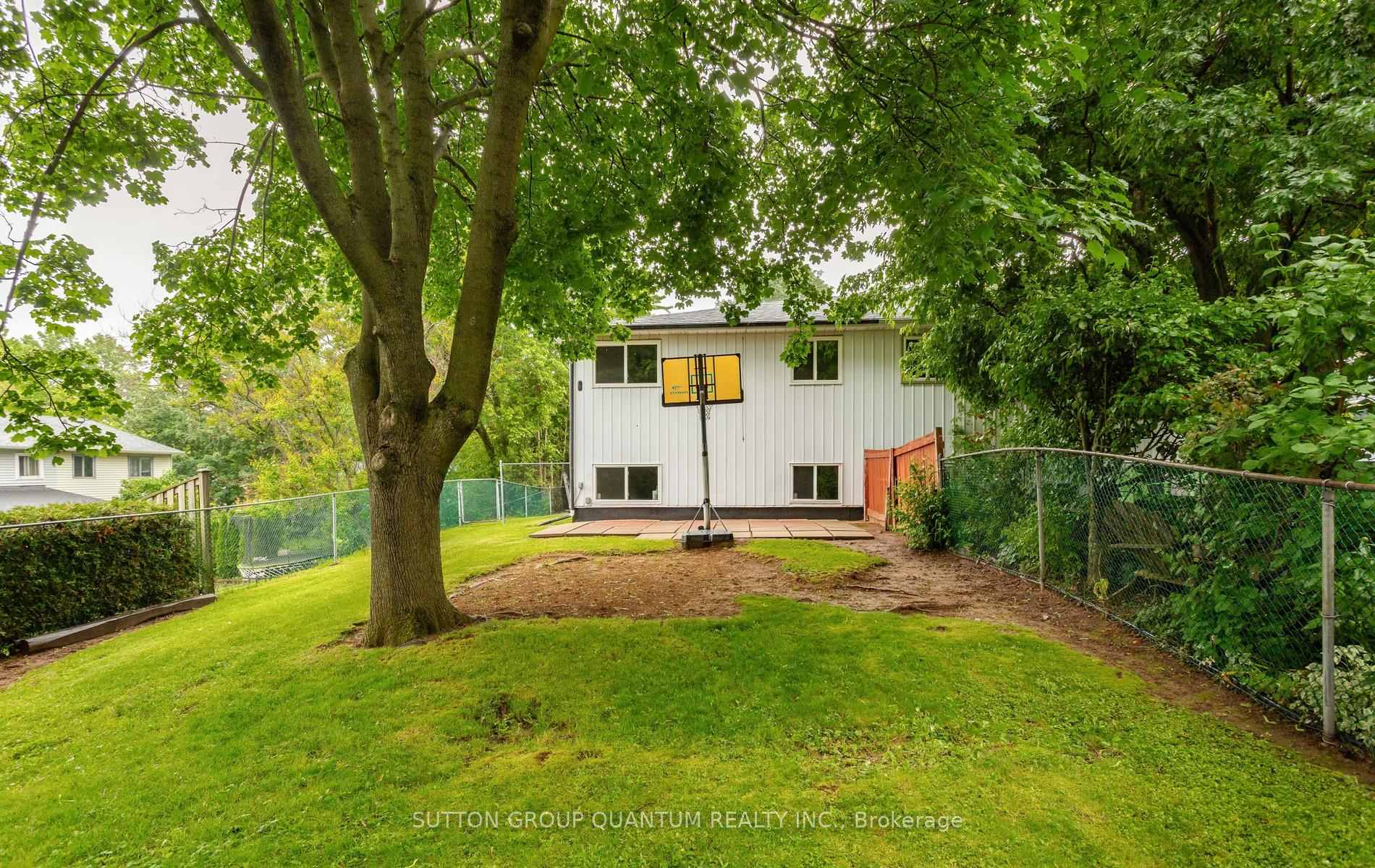 Photo 48 of 2363 Holyhead Drive, Burlington, Brant Hills — HOMEH