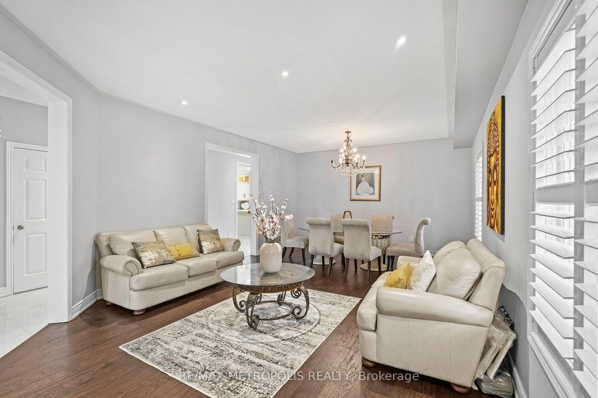 Photo 18 of 80 Ryegrass Crescent, Brampton, Snelgrove — HOMEH