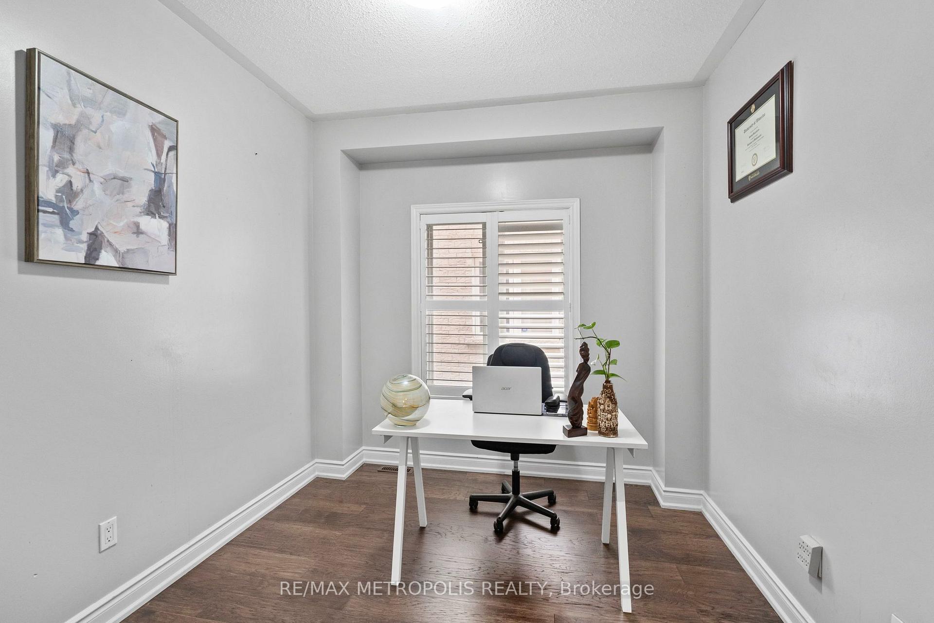 Photo 20 of 80 Ryegrass Crescent, Brampton, Snelgrove — HOMEH