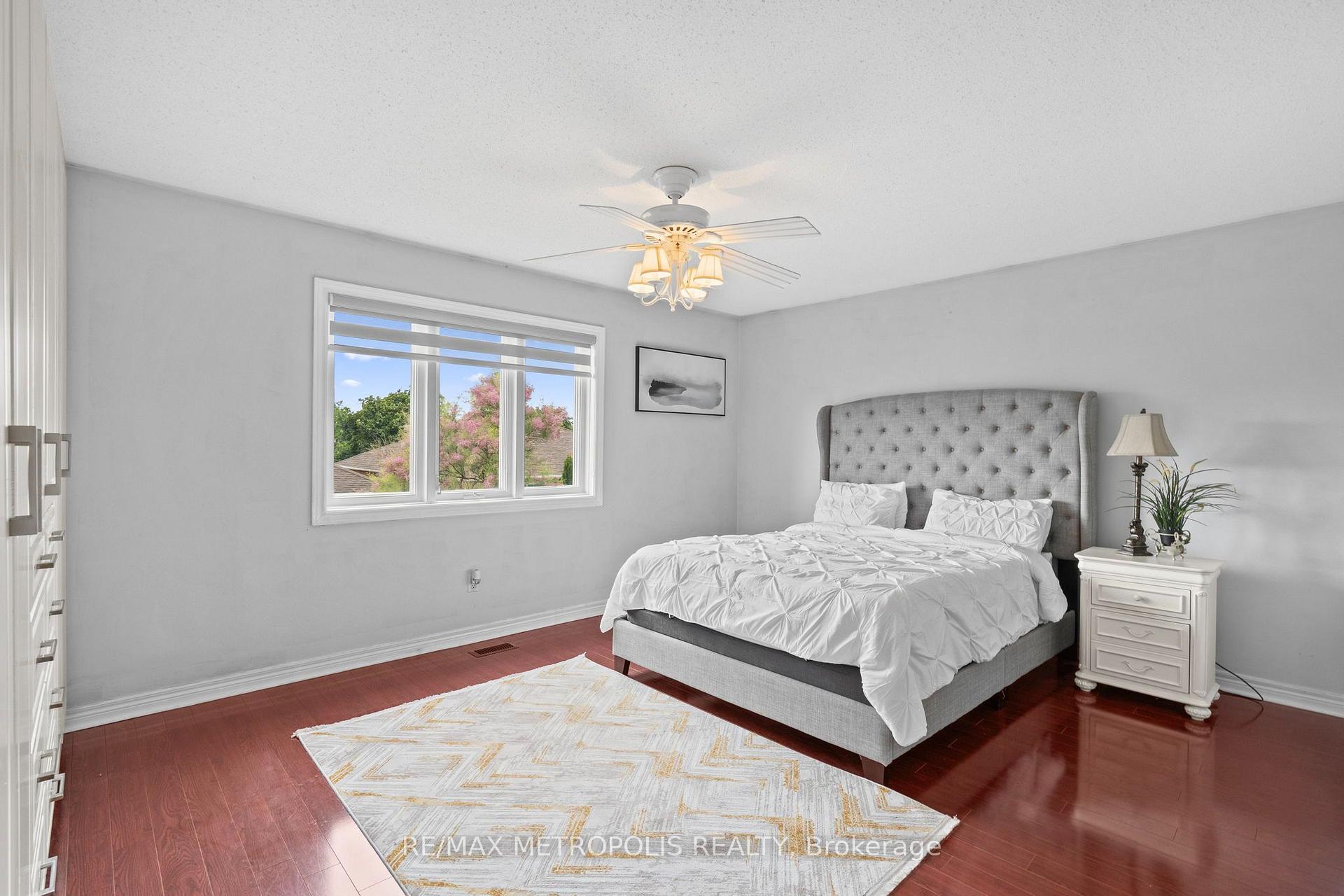 Photo 26 of 80 Ryegrass Crescent, Brampton, Snelgrove — HOMEH