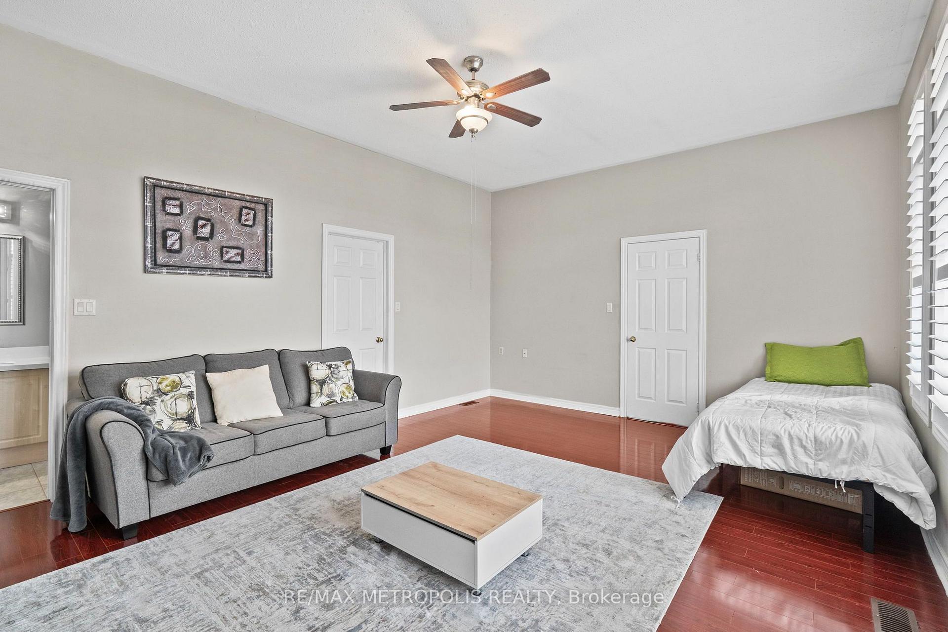 Photo 33 of 80 Ryegrass Crescent, Brampton, Snelgrove — HOMEH