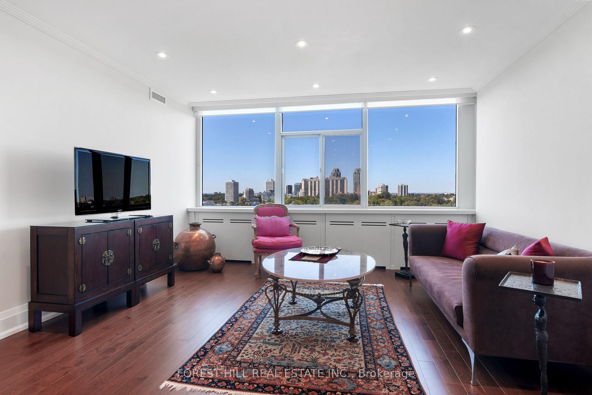 Photo 17 of Unit 1401, 500 Avenue Road, Toronto, Casa Loma — HOMEH