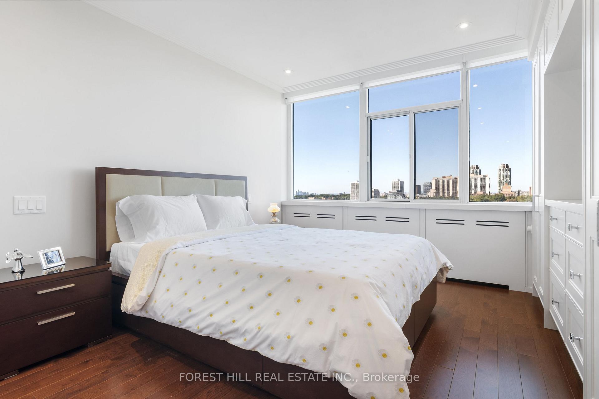 Photo 21 of Unit 1401, 500 Avenue Road, Toronto, Casa Loma — HOMEH