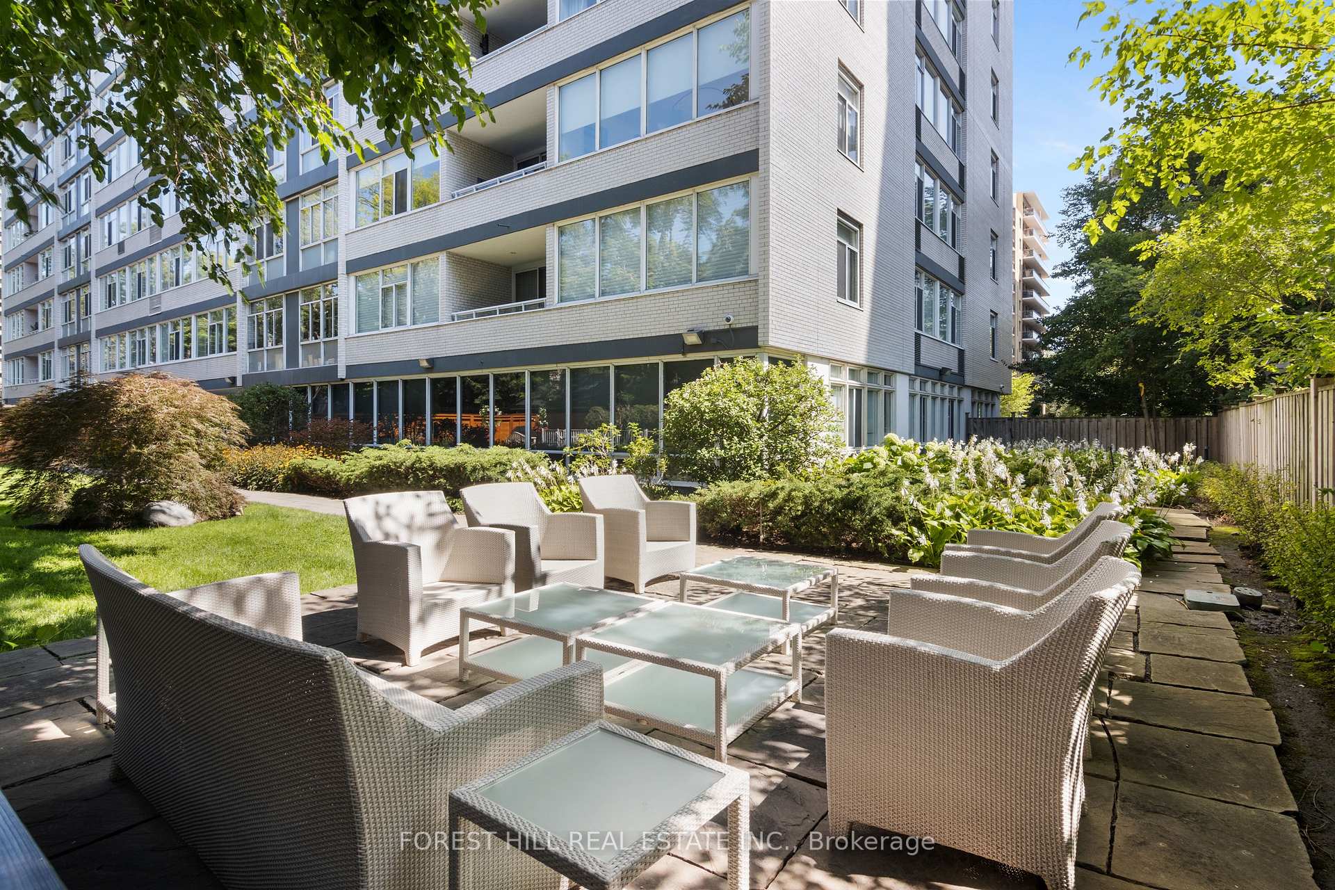 Photo 38 of Unit 1401, 500 Avenue Road, Toronto, Casa Loma — HOMEH