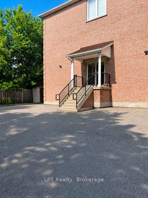 Photo 2 of Unit 201, 208 Centre Street S, Oshawa, Central — HOMEH