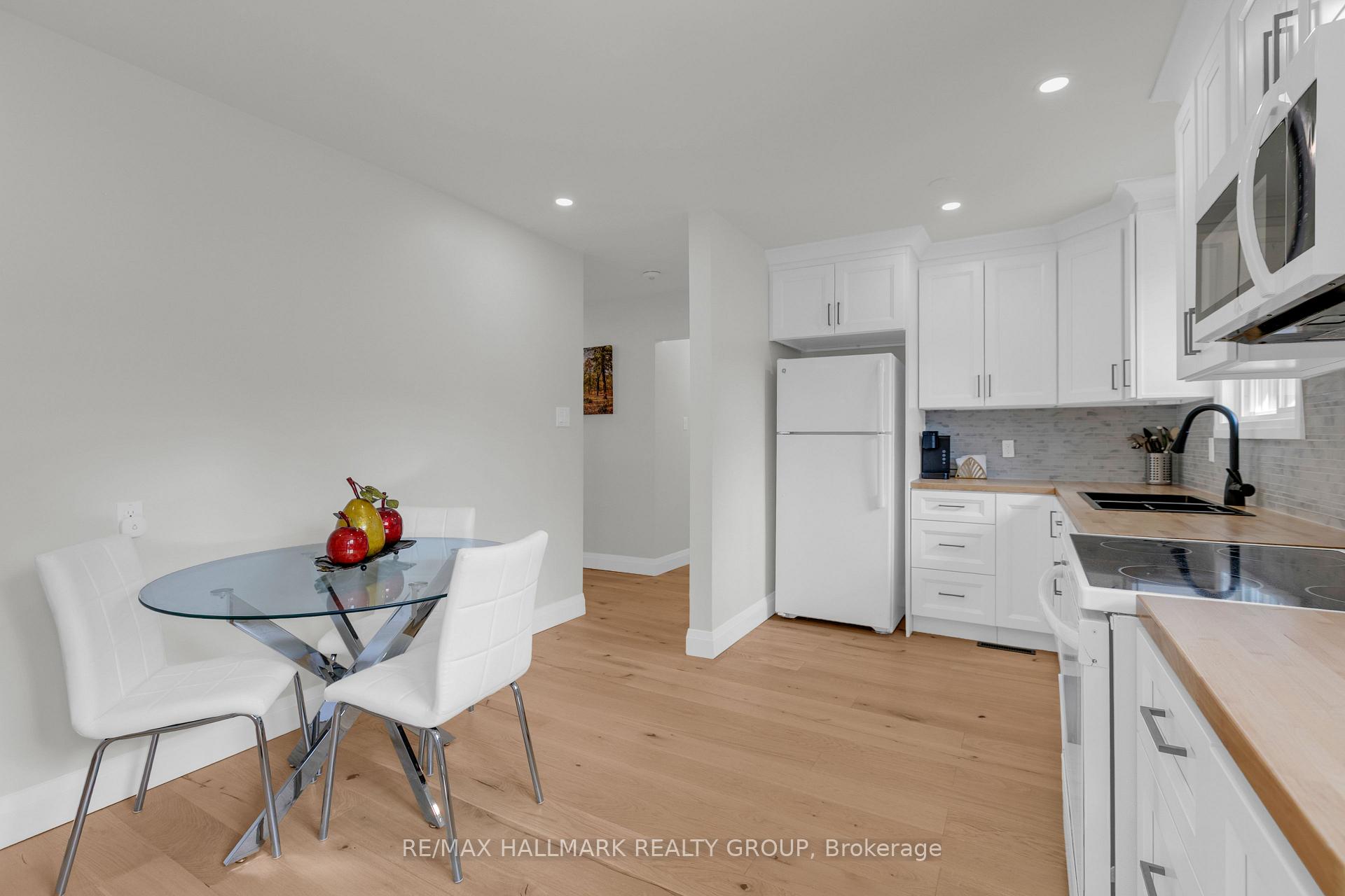 Photo 11 of 3336 Kodiak Street, Ottawa, South Keys — HOMEH