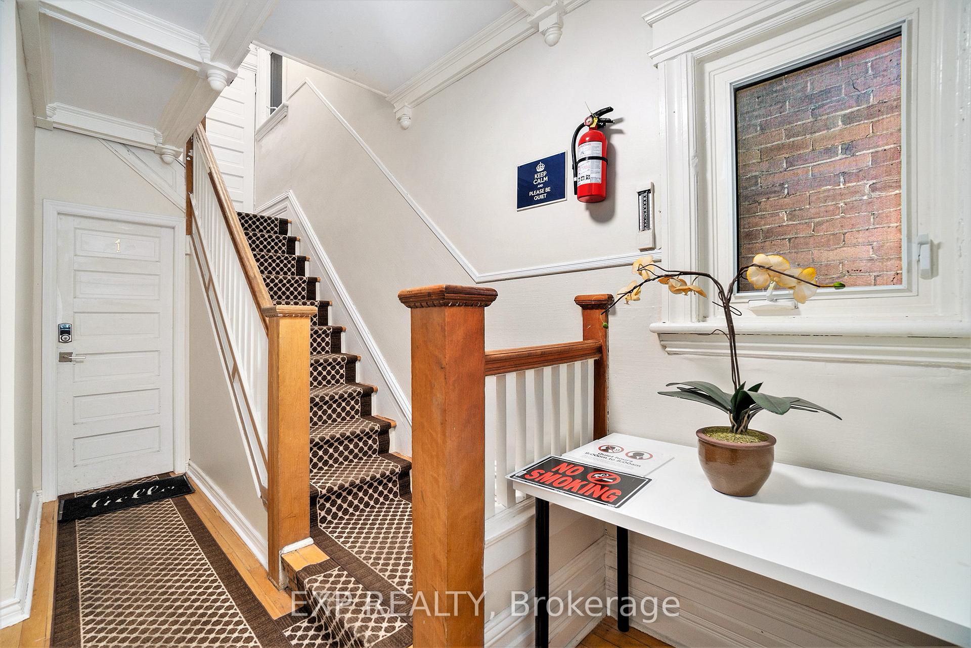 Photo 3 of Unit 1, 350 Fifth Avenue, Ottawa, Glebe — HOMEH
