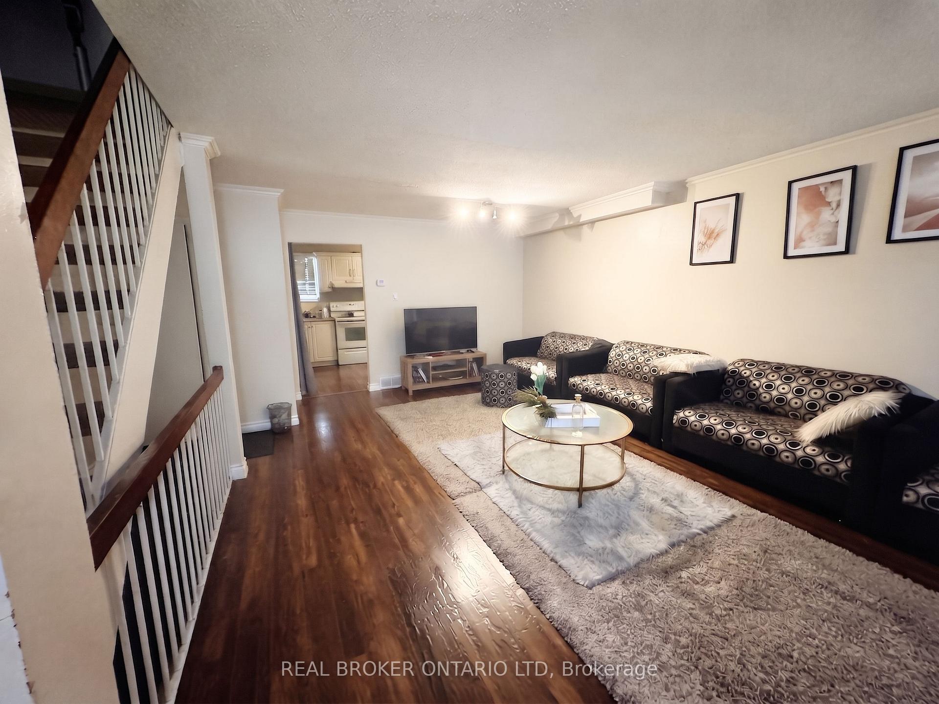 Photo 2 of Unit 25, 475 Sandringham Crescent, London, South R — HOMEH
