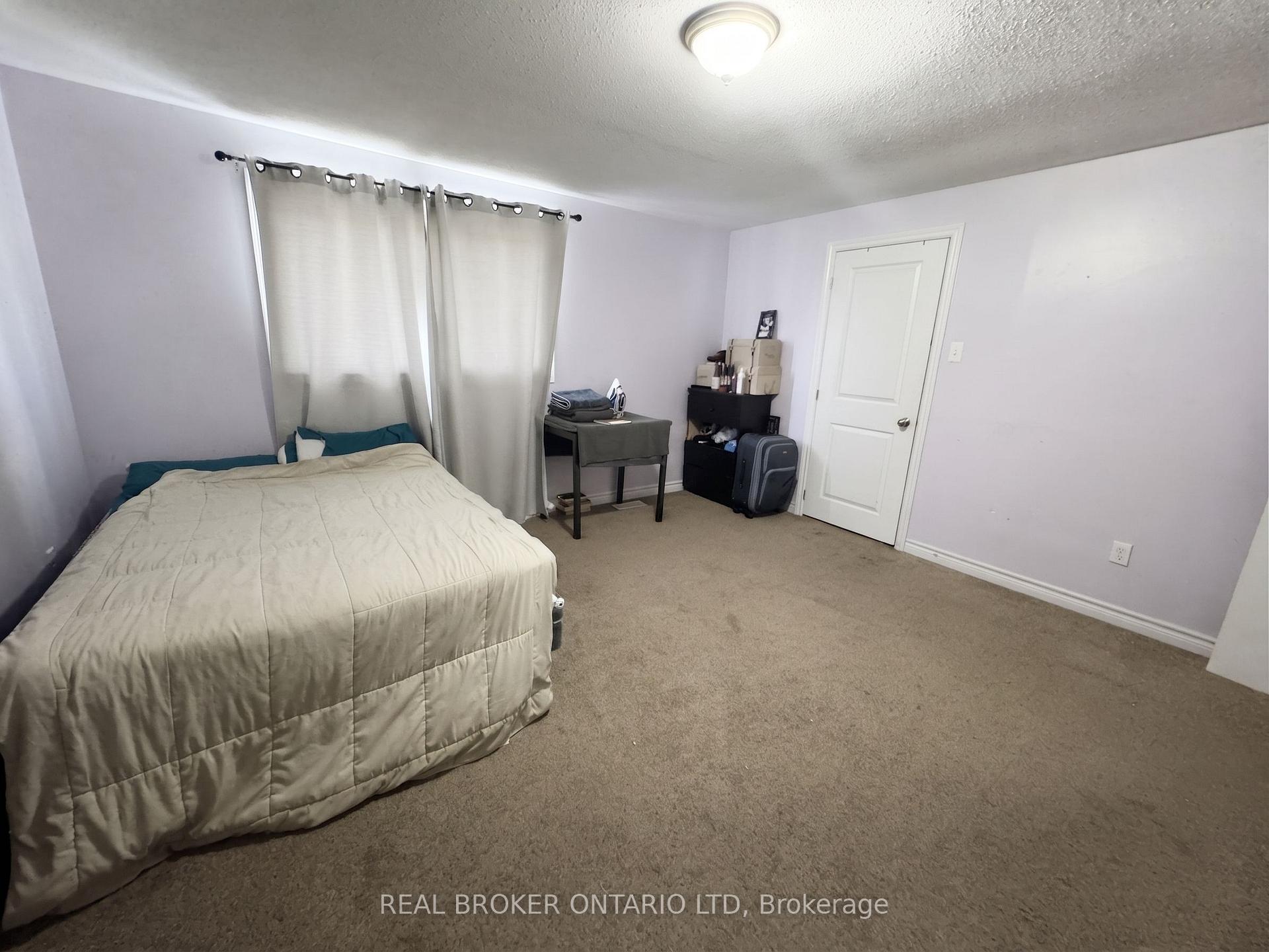 Photo 8 of Unit 25, 475 Sandringham Crescent, London, South R — HOMEH