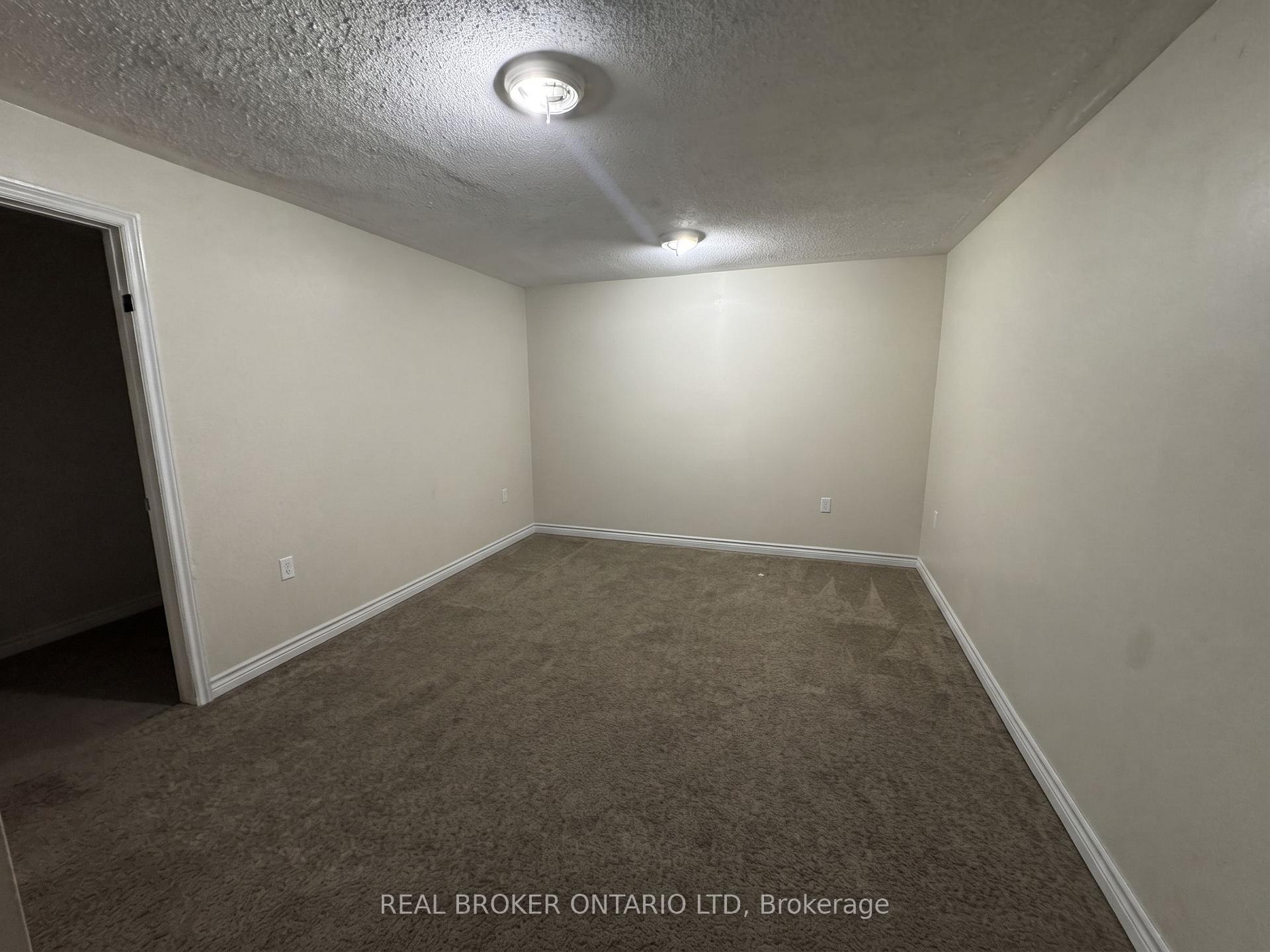 Photo 13 of Unit 25, 475 Sandringham Crescent, London, South R — HOMEH