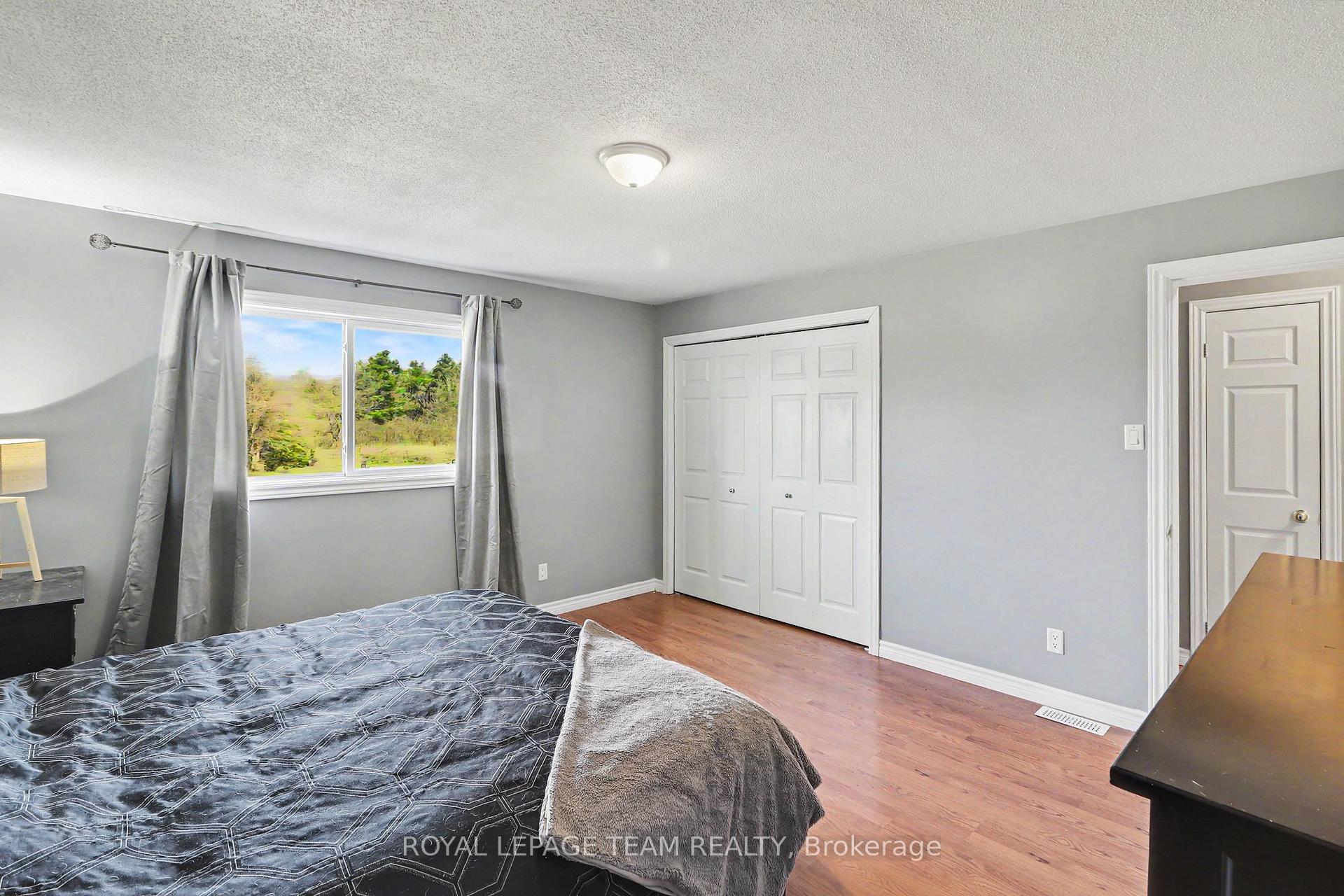 Photo 14 of 4038 Calbrent Way, Ottawa, Vernon — HOMEH
