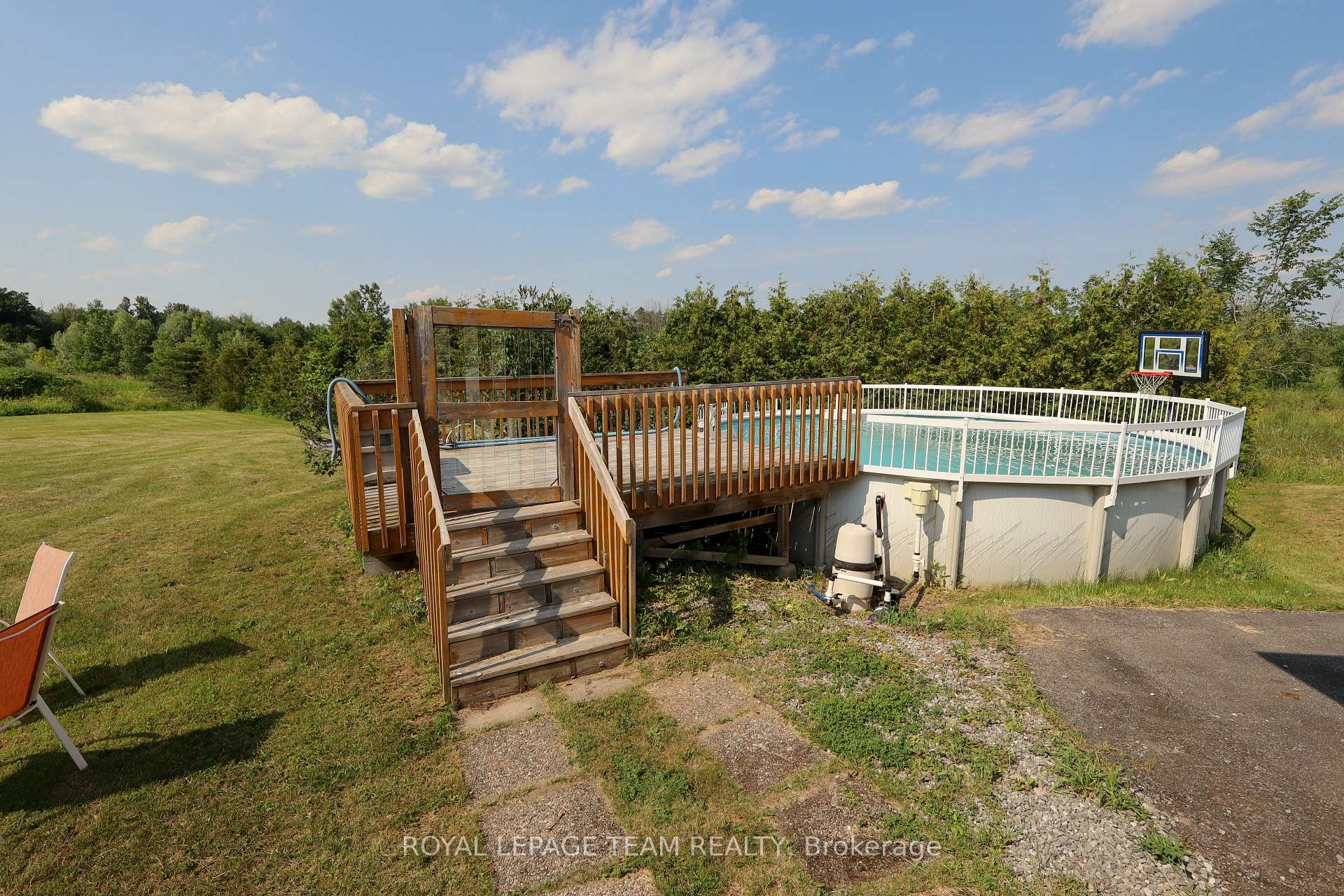 Photo 29 of 4038 Calbrent Way, Ottawa, Vernon — HOMEH
