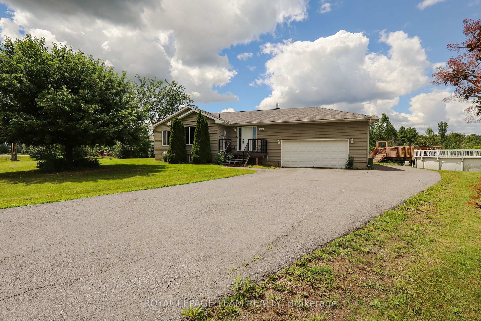 Photo 30 of 4038 Calbrent Way, Ottawa, Vernon — HOMEH