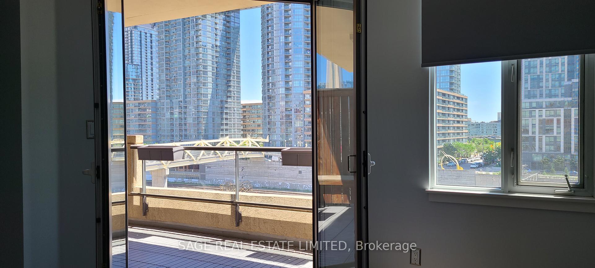 Photo 9 of Unit 438, 550 Front Street W, Toronto, Waterfront Communities — HOMEH
