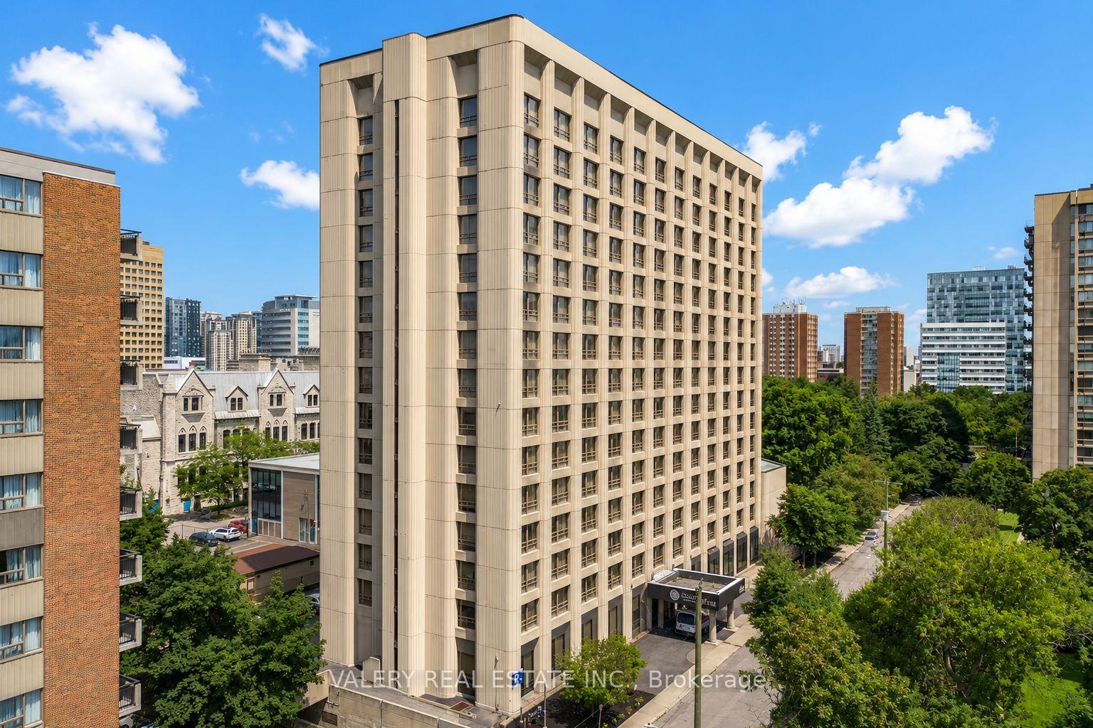 Photo 1 of Unit 1015, 111 Cooper Street, Ottawa, Ottawa Centre/Golden Triangle — HOMEH