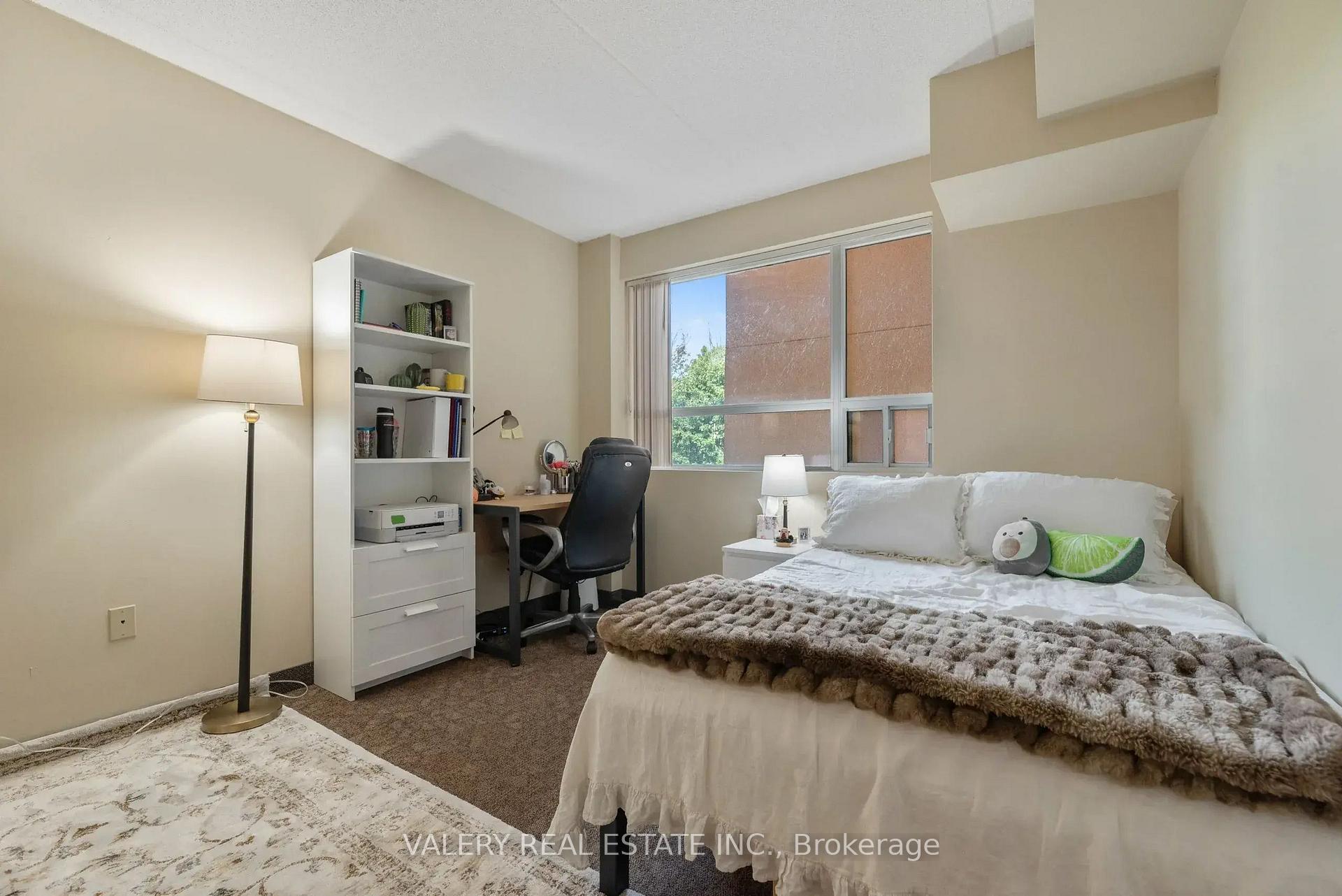 Photo 4 of Unit 905, 1686 Main Street W, Hamilton, Ainslie Wood — HOMEH