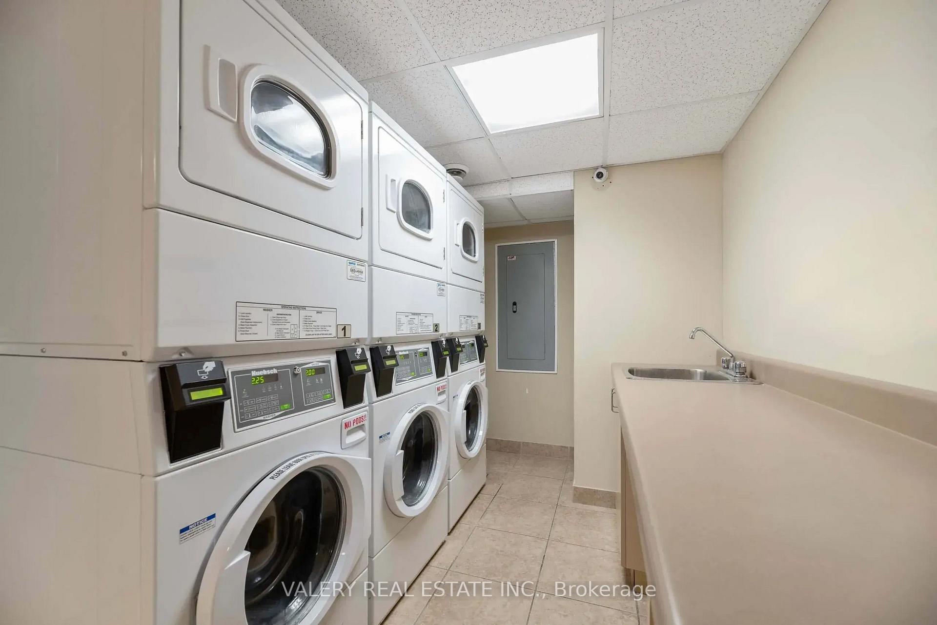 Photo 9 of Unit 905, 1686 Main Street W, Hamilton, Ainslie Wood — HOMEH