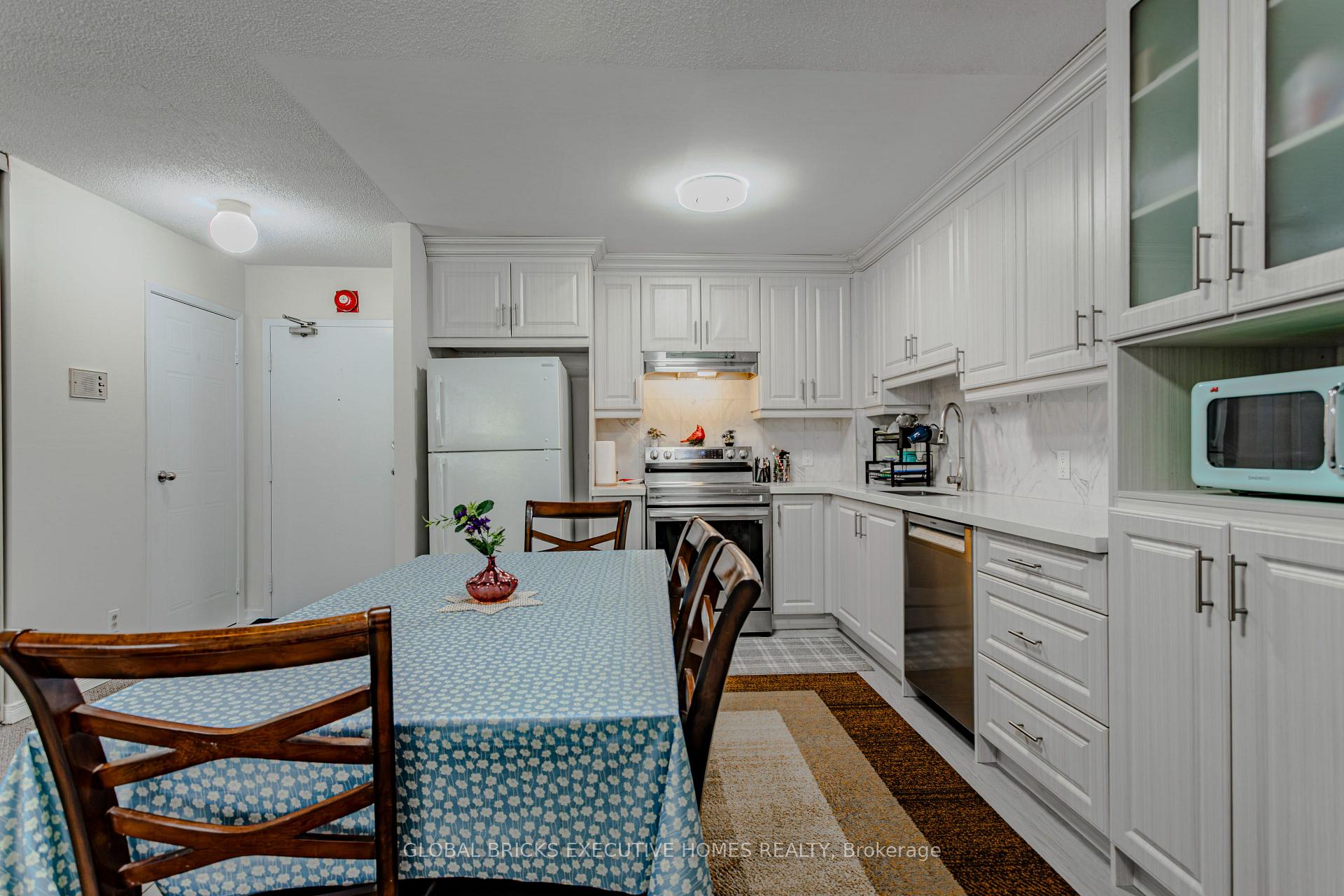 Photo 9 of Unit 102, 1275 Cornerbrook Place, Mississauga, Erindale — HOMEH
