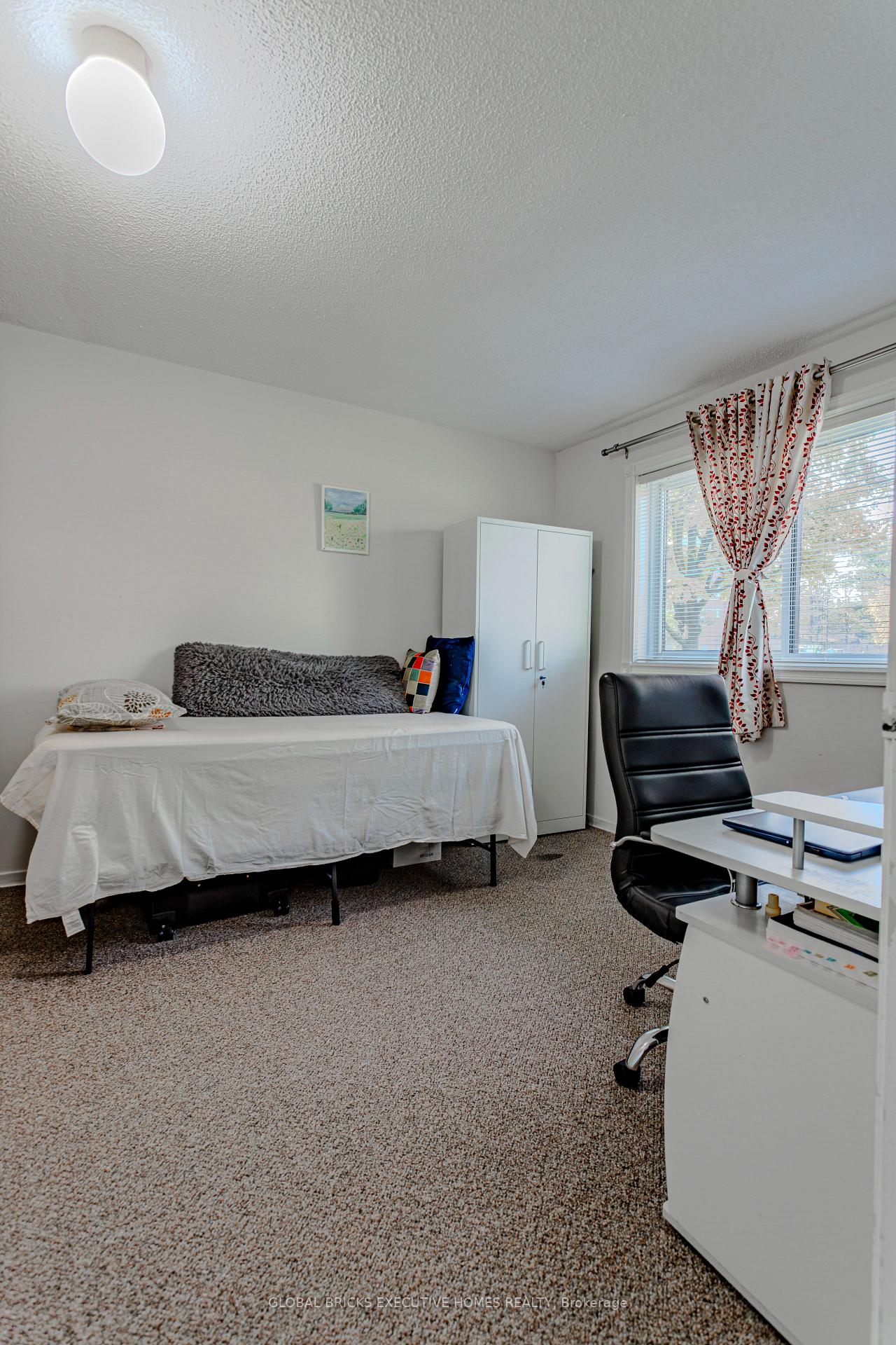Photo 23 of Unit 102, 1275 Cornerbrook Place, Mississauga, Erindale — HOMEH