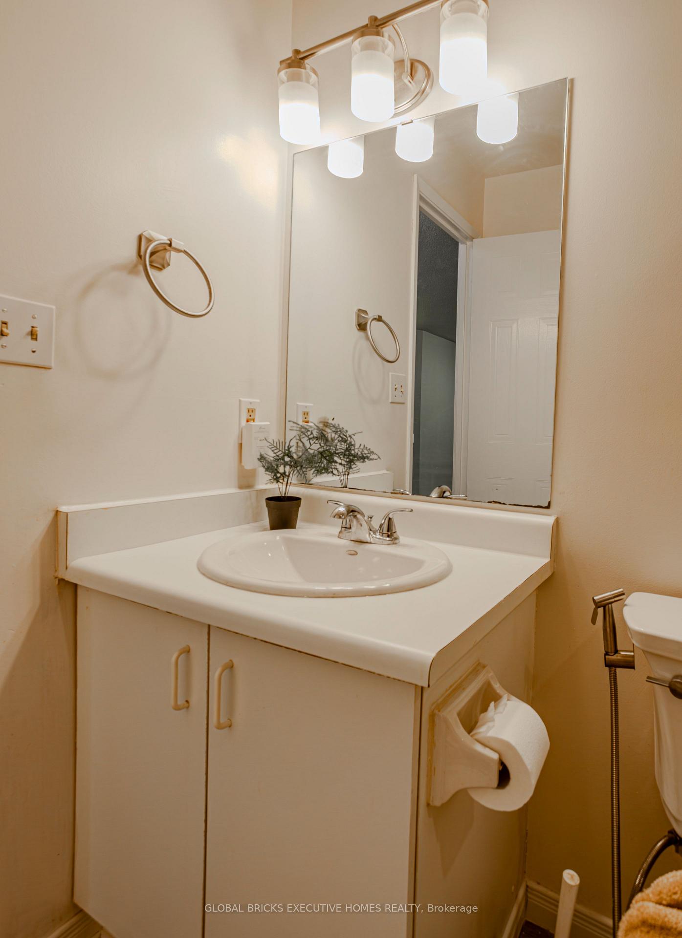 Photo 33 of Unit 102, 1275 Cornerbrook Place, Mississauga, Erindale — HOMEH