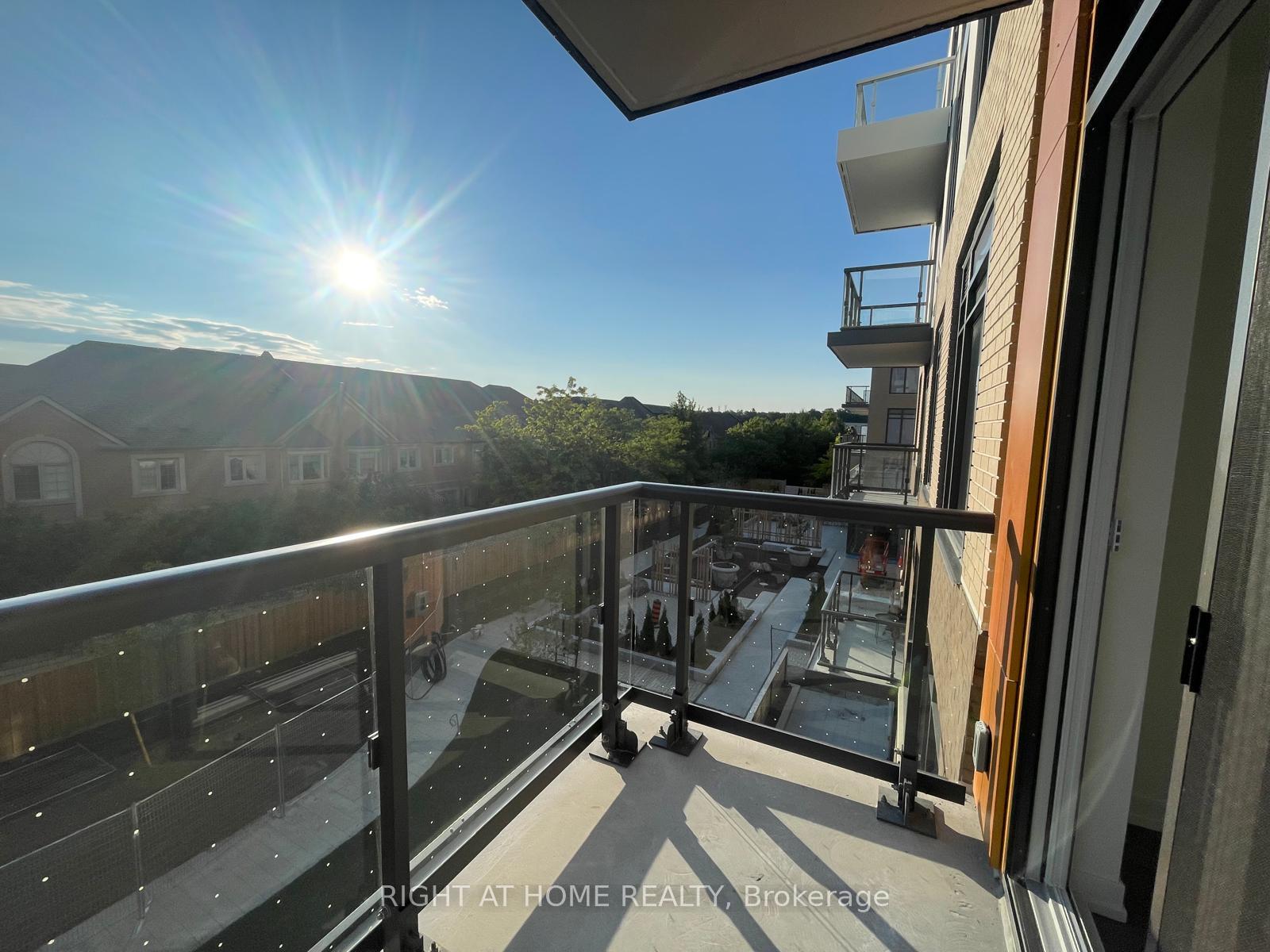 Photo 7 of Unit D-331, 8 Beverley Glen Boulevard, Vaughan, Beverley Glen — HOMEH