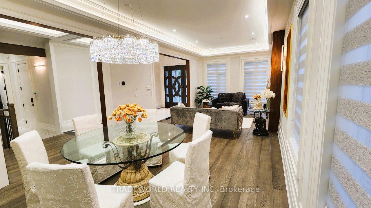 Photo 5 of 90 Fred Varley Drive, Markham, Unionville — HOMEH