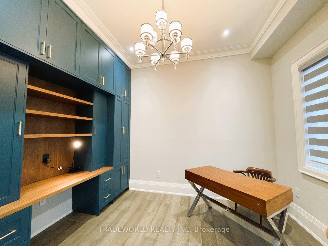 Photo 17 of 90 Fred Varley Drive, Markham, Unionville — HOMEH