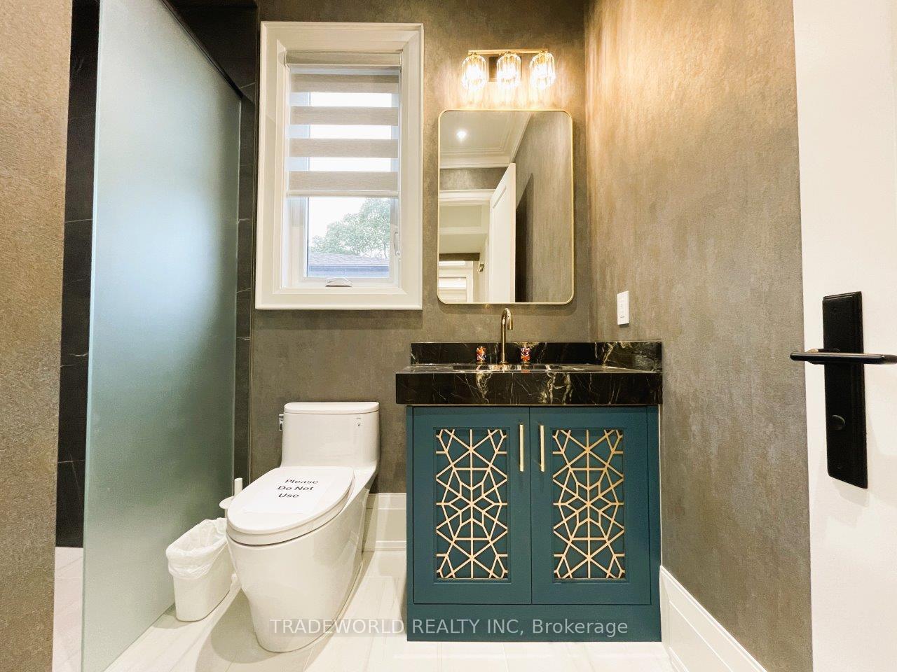 Photo 18 of 90 Fred Varley Drive, Markham, Unionville — HOMEH
