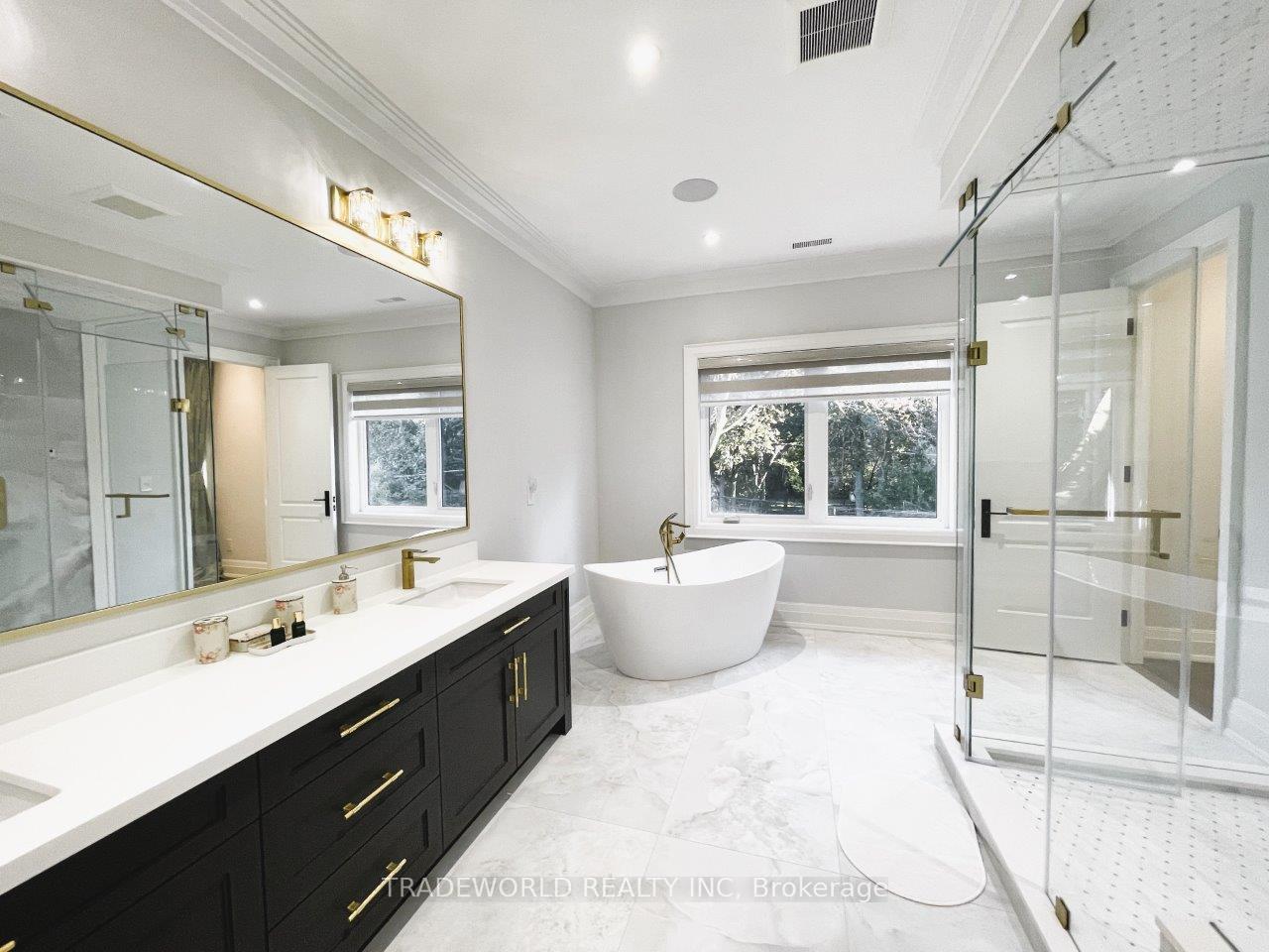Photo 25 of 90 Fred Varley Drive, Markham, Unionville — HOMEH