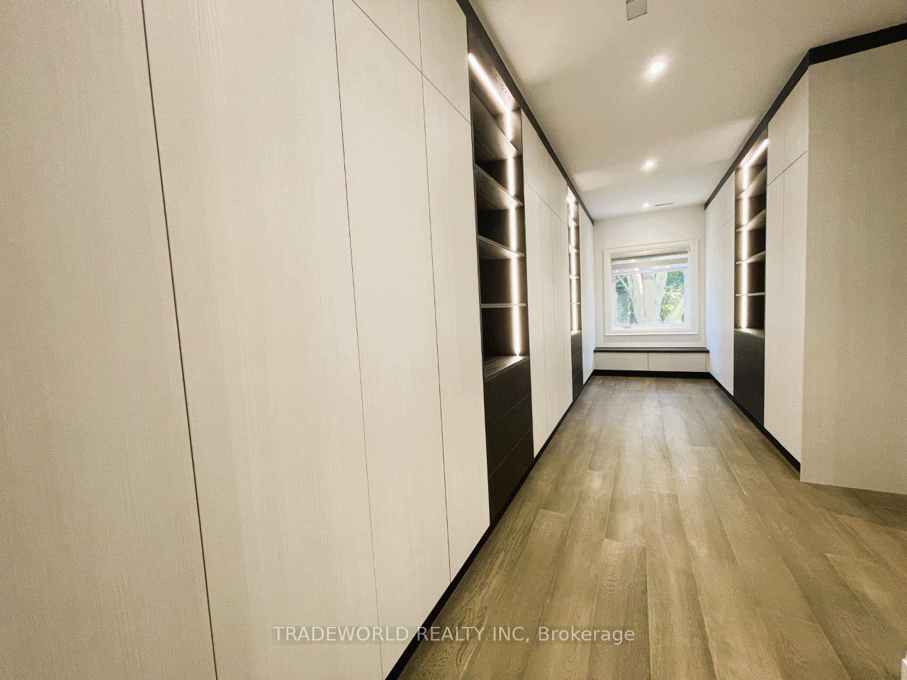Photo 26 of 90 Fred Varley Drive, Markham, Unionville — HOMEH