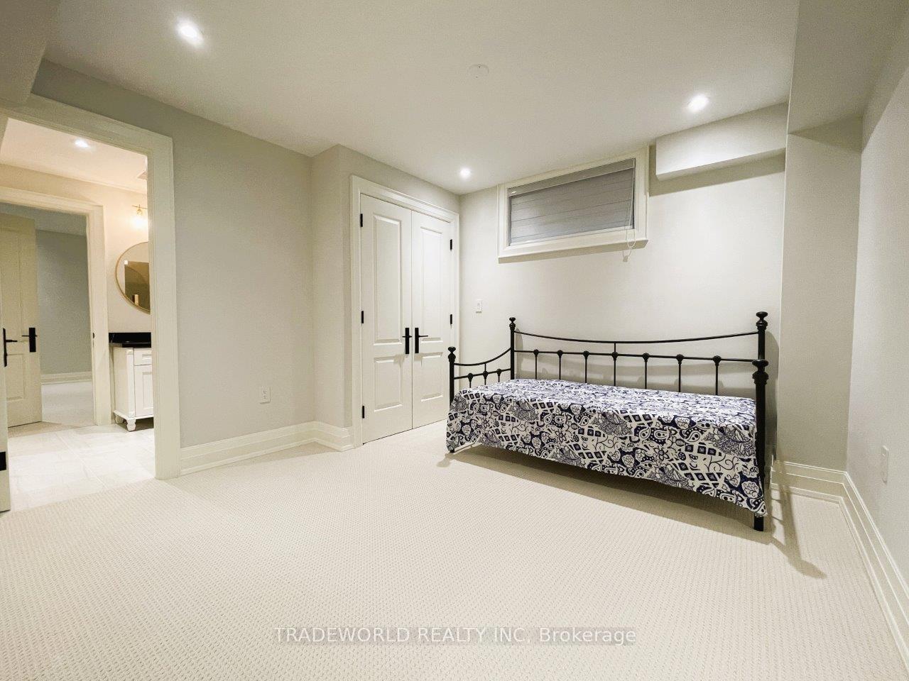 Photo 36 of 90 Fred Varley Drive, Markham, Unionville — HOMEH