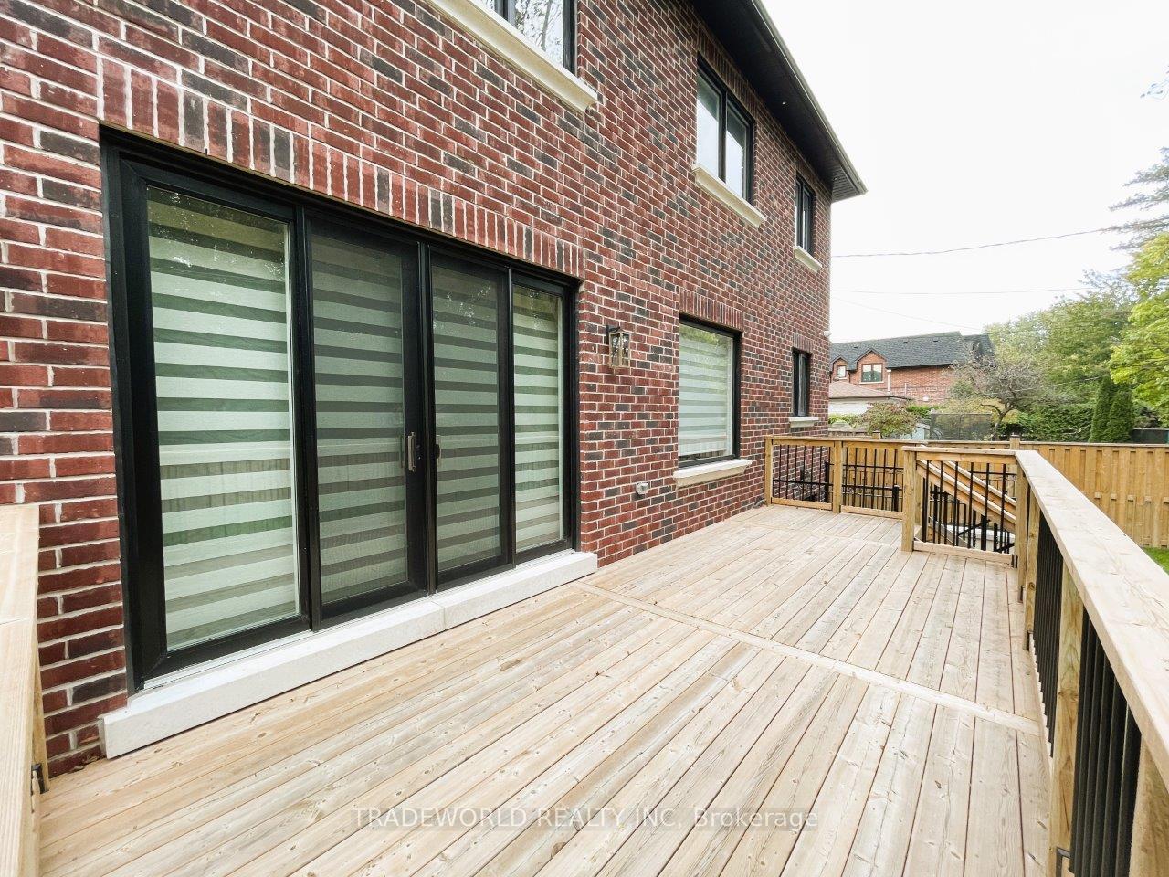 Photo 39 of 90 Fred Varley Drive, Markham, Unionville — HOMEH