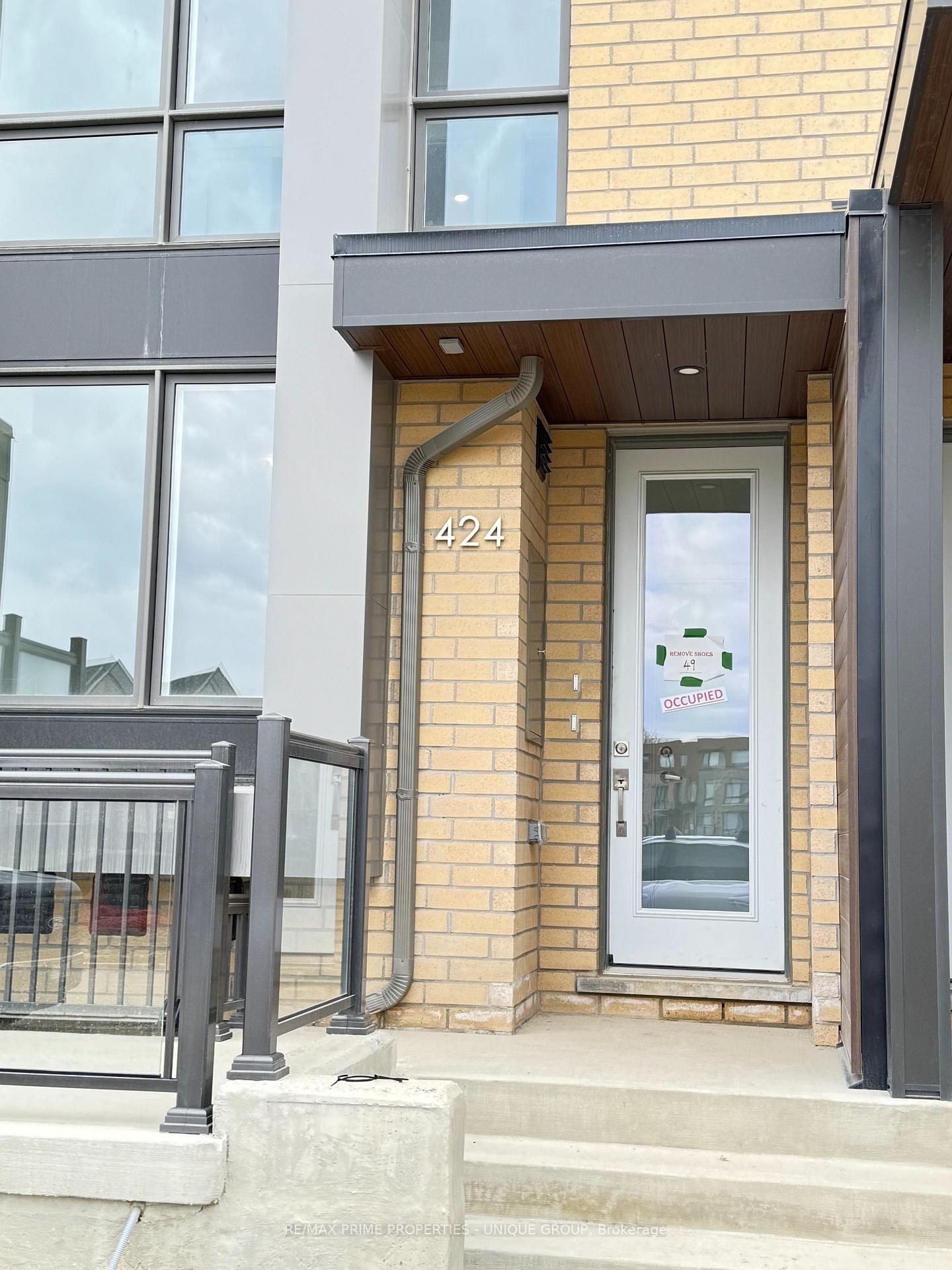 Photo 2 of Unit Basement, 424 Lawrence Heights Way, Toronto, Englemount-Lawrence — HOMEH