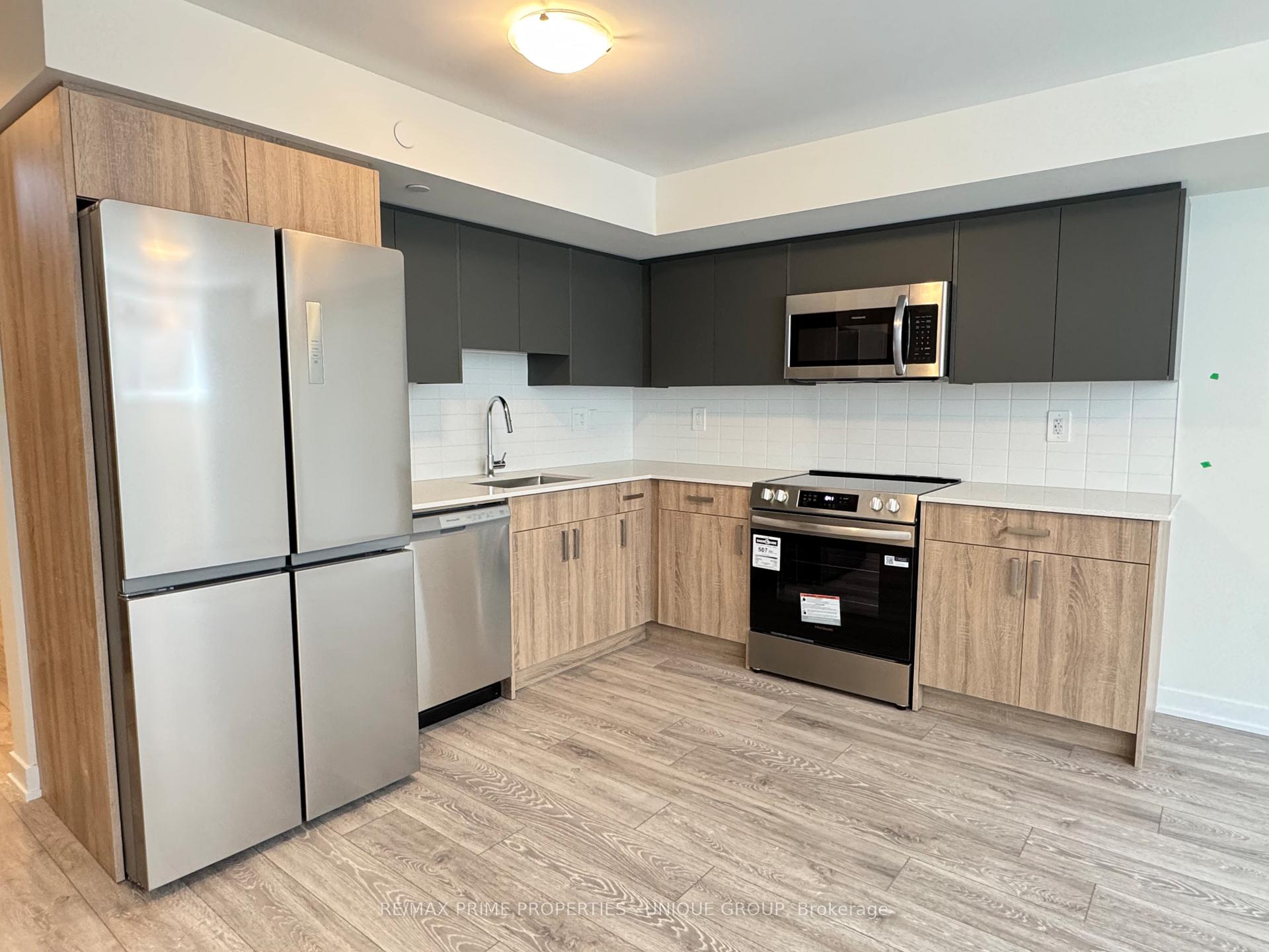 Photo 4 of Unit Basement, 424 Lawrence Heights Way, Toronto, Englemount-Lawrence — HOMEH