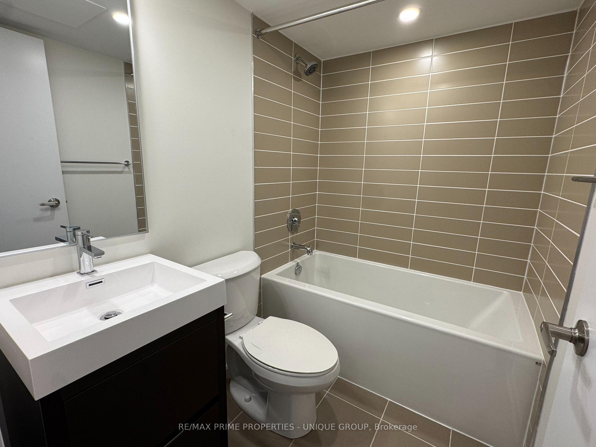 Photo 9 of Unit Basement, 424 Lawrence Heights Way, Toronto, Englemount-Lawrence — HOMEH