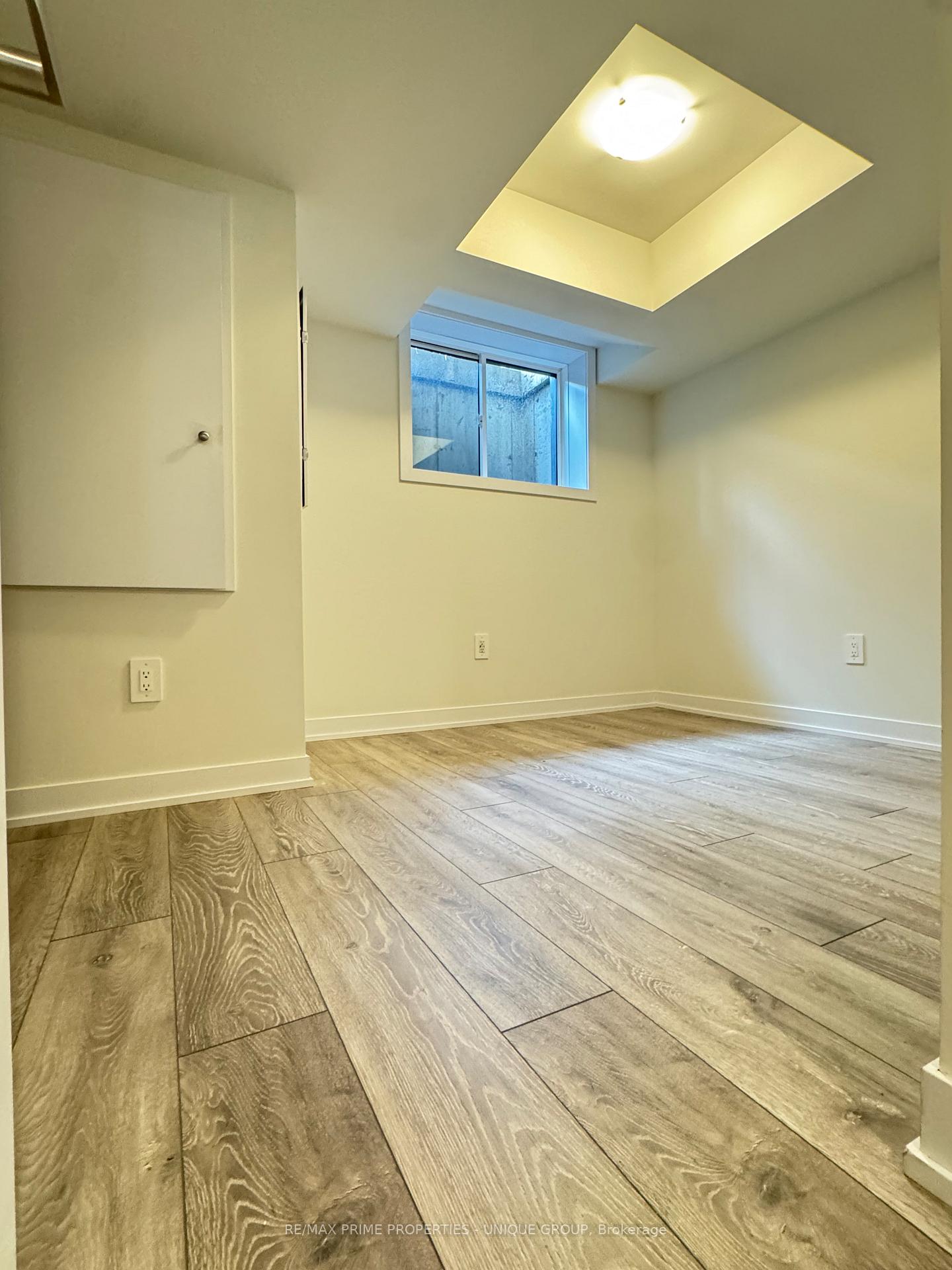 Photo 10 of Unit Basement, 424 Lawrence Heights Way, Toronto, Englemount-Lawrence — HOMEH