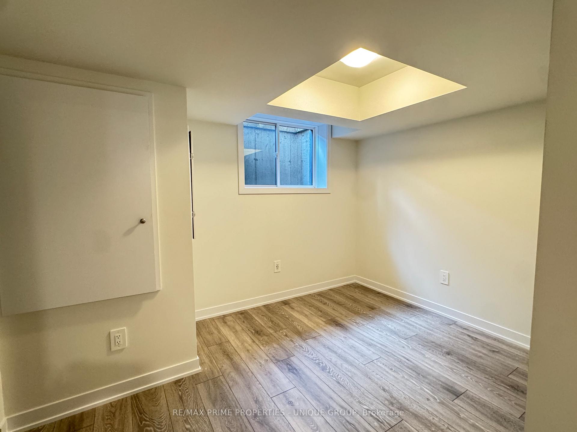 Photo 11 of Unit Basement, 424 Lawrence Heights Way, Toronto, Englemount-Lawrence — HOMEH