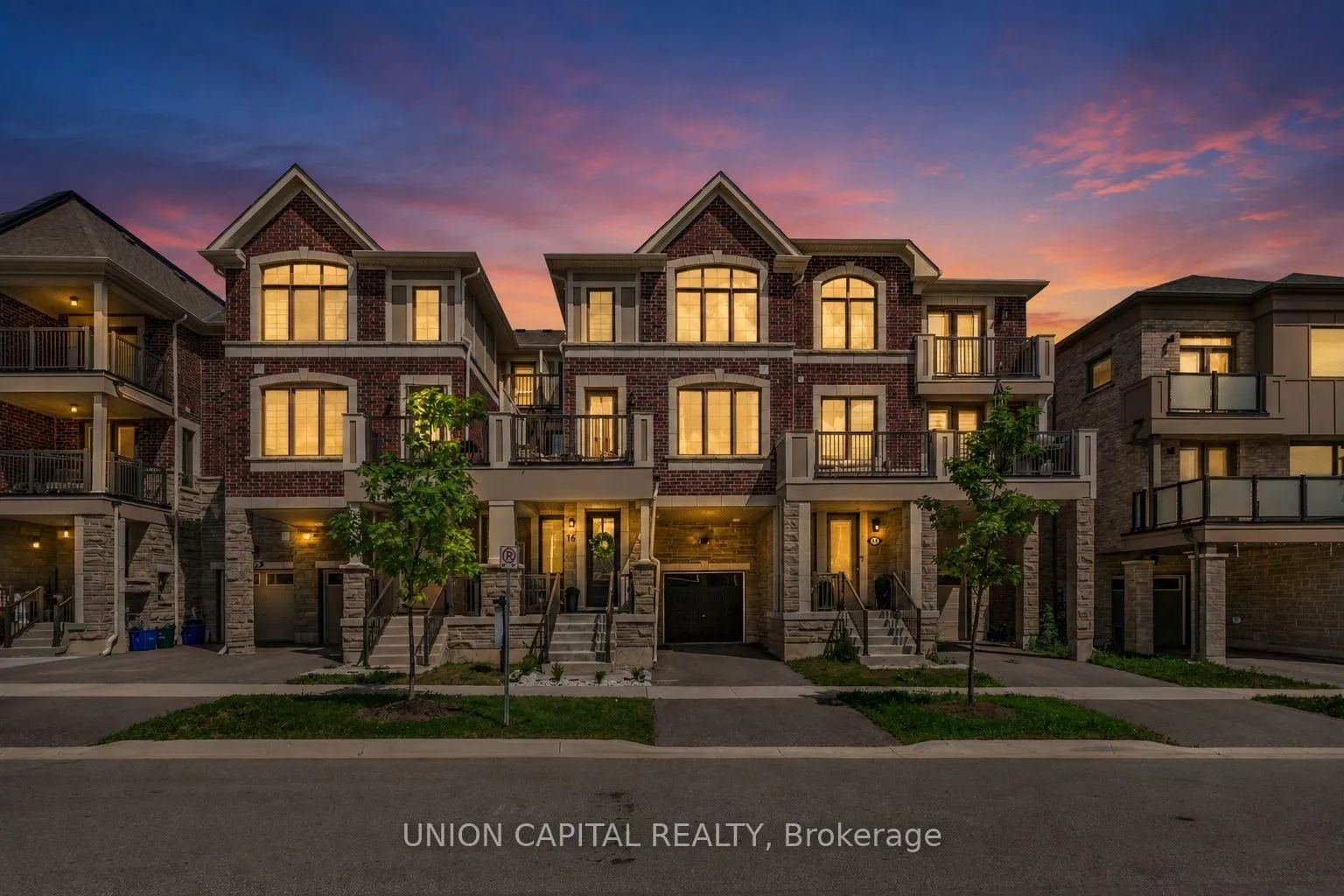 Photo 1 of 16 Thomas Frisby Jr Crescent, Markham, Victoria Square — HOMEH