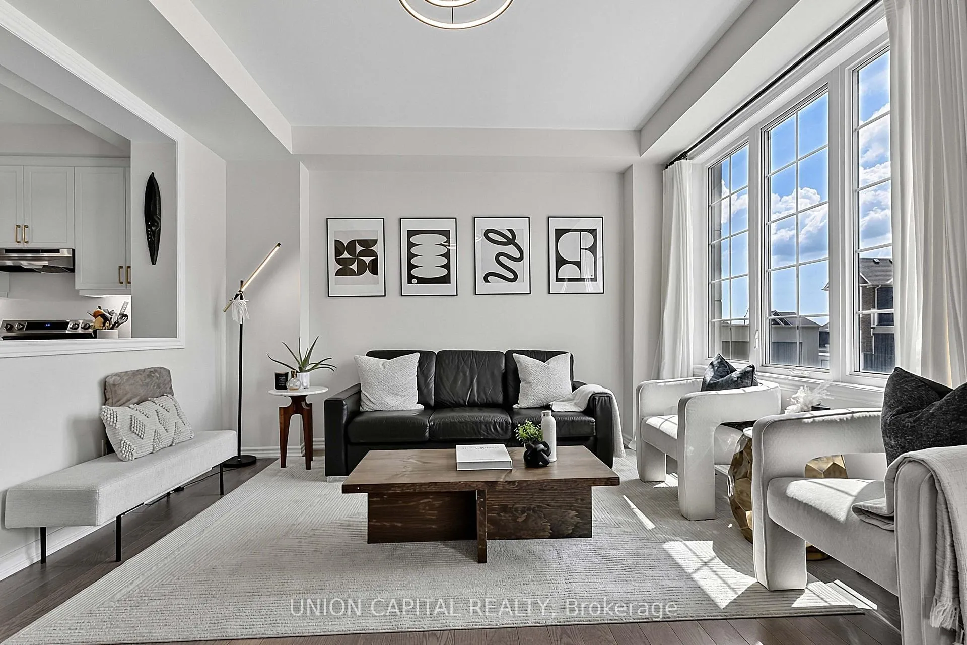Photo 12 of 16 Thomas Frisby Jr Crescent, Markham, Victoria Square — HOMEH