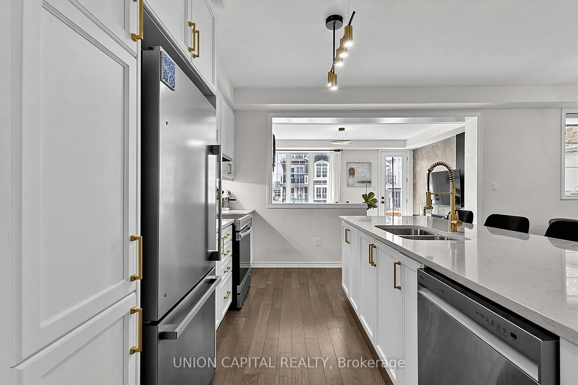 Photo 15 of 16 Thomas Frisby Jr Crescent, Markham, Victoria Square — HOMEH