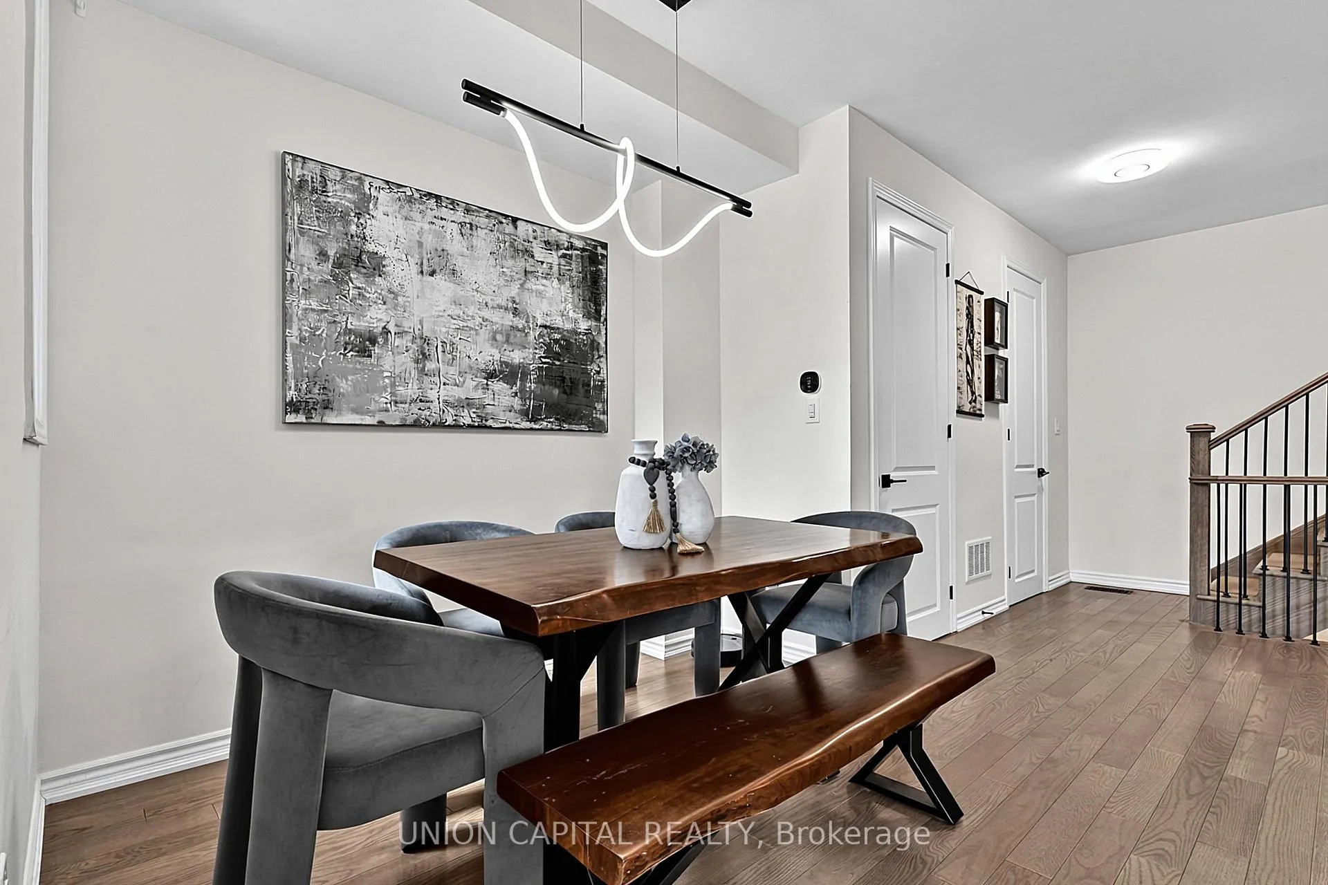 Photo 19 of 16 Thomas Frisby Jr Crescent, Markham, Victoria Square — HOMEH