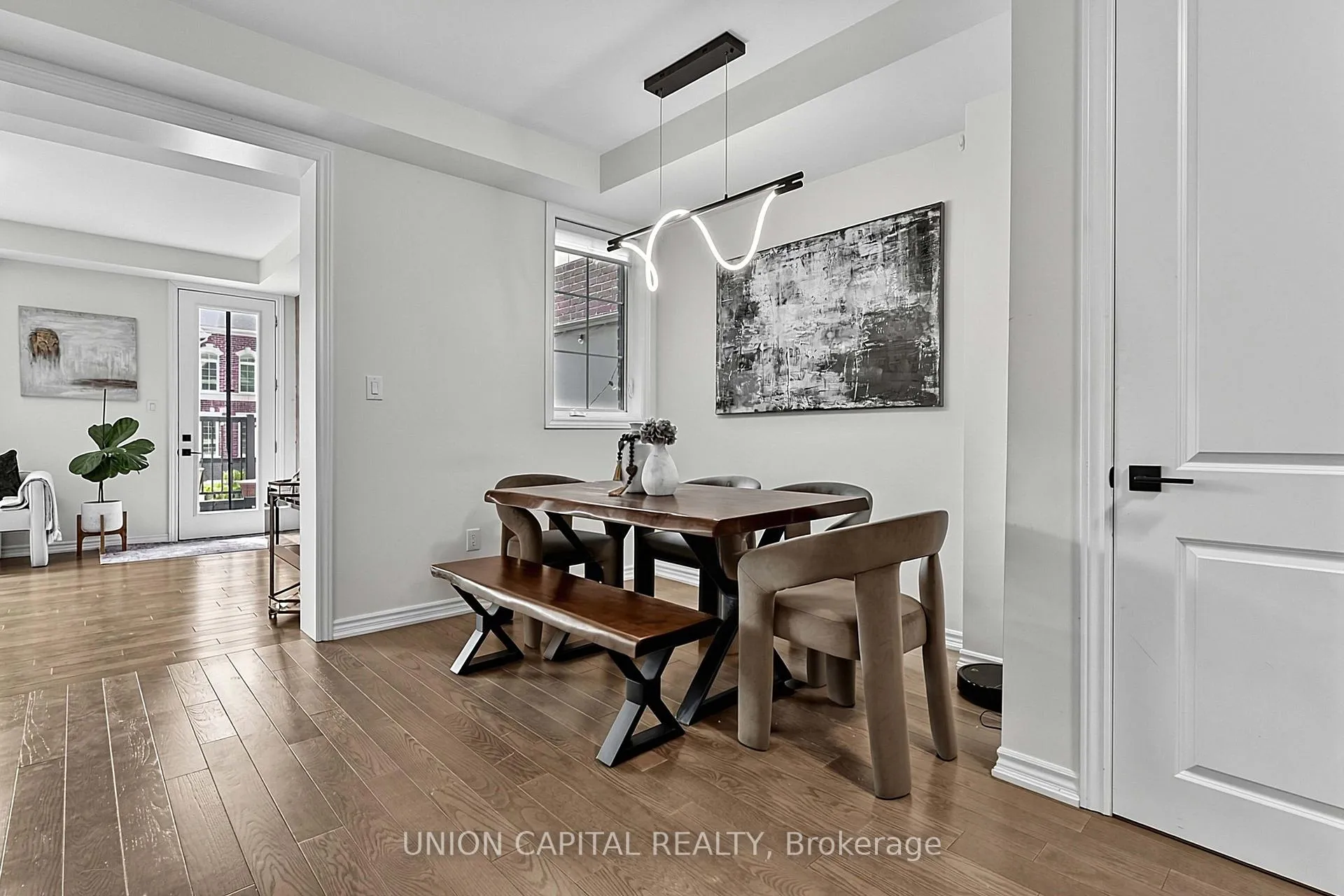 Photo 20 of 16 Thomas Frisby Jr Crescent, Markham, Victoria Square — HOMEH