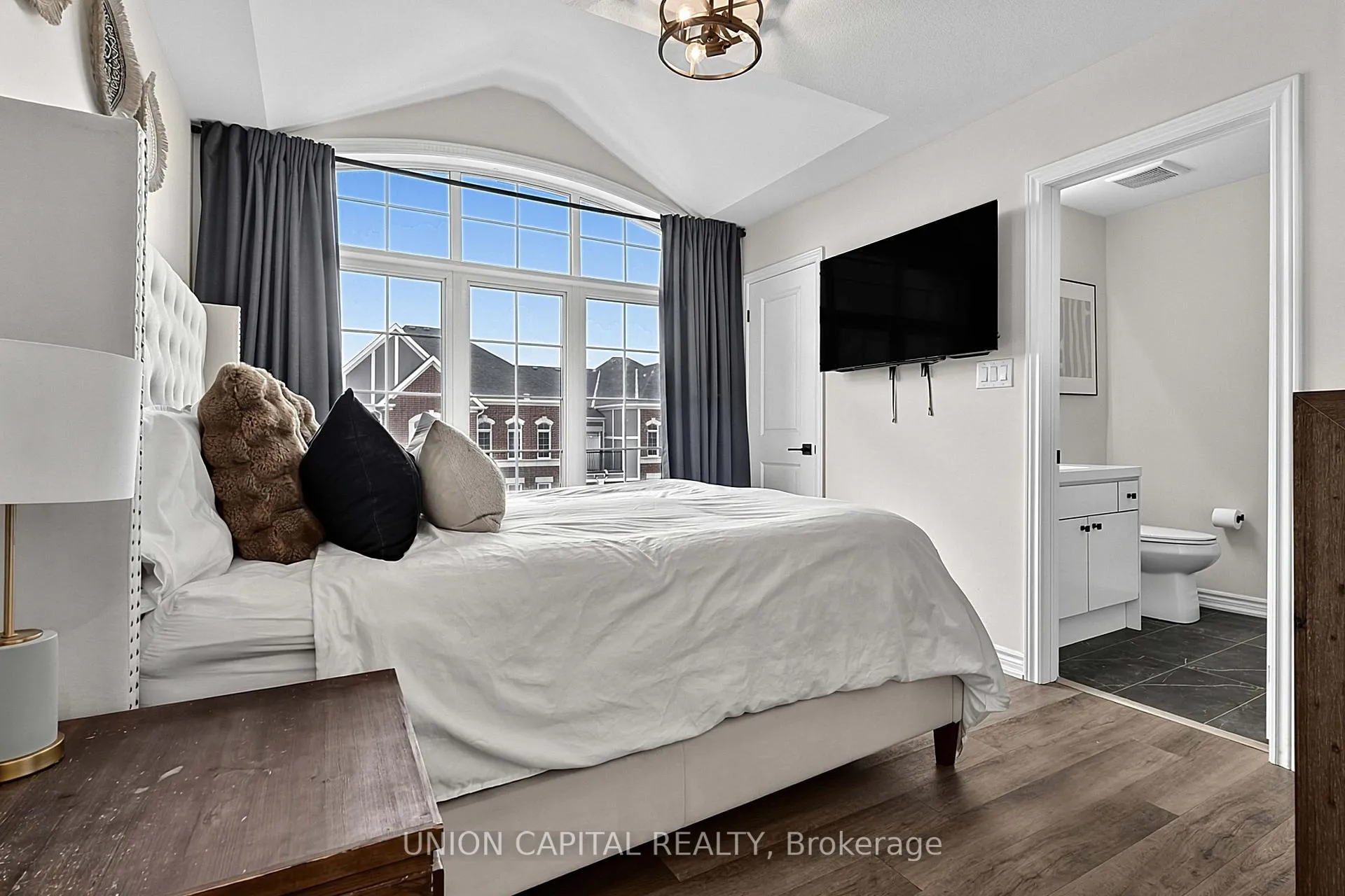 Photo 23 of 16 Thomas Frisby Jr Crescent, Markham, Victoria Square — HOMEH