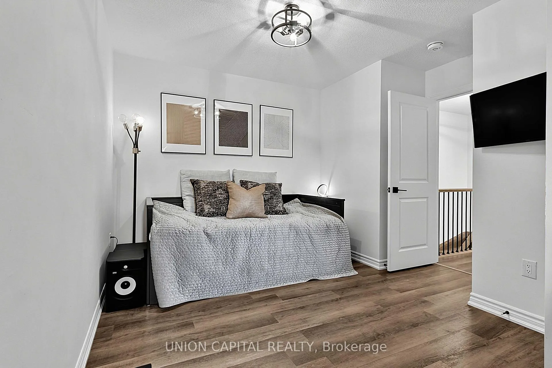 Photo 28 of 16 Thomas Frisby Jr Crescent, Markham, Victoria Square — HOMEH