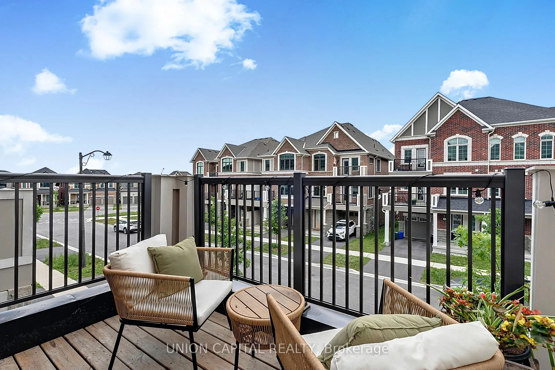Photo 34 of 16 Thomas Frisby Jr Crescent, Markham, Victoria Square — HOMEH